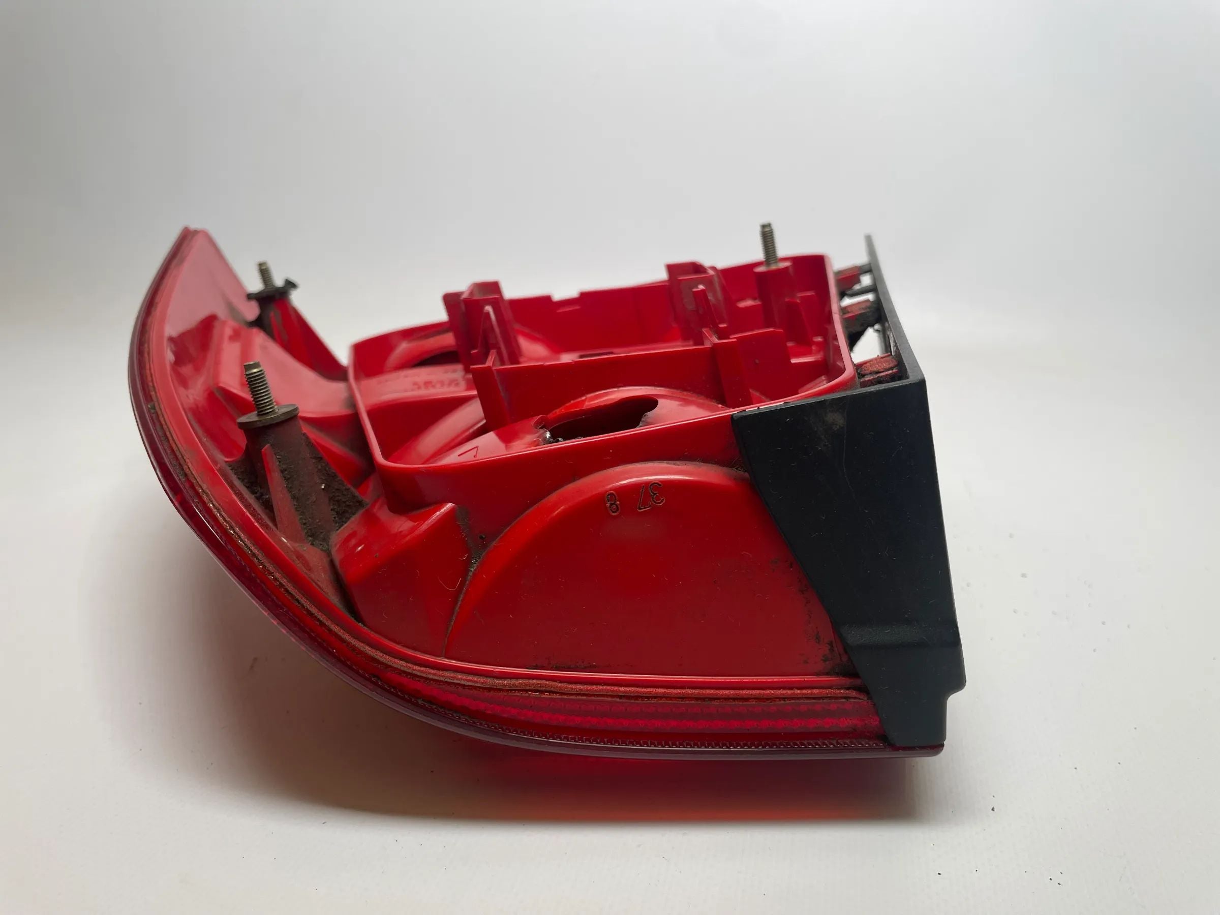 Original VW Bora 1J2 Rear Light Left Rear 963673 963685