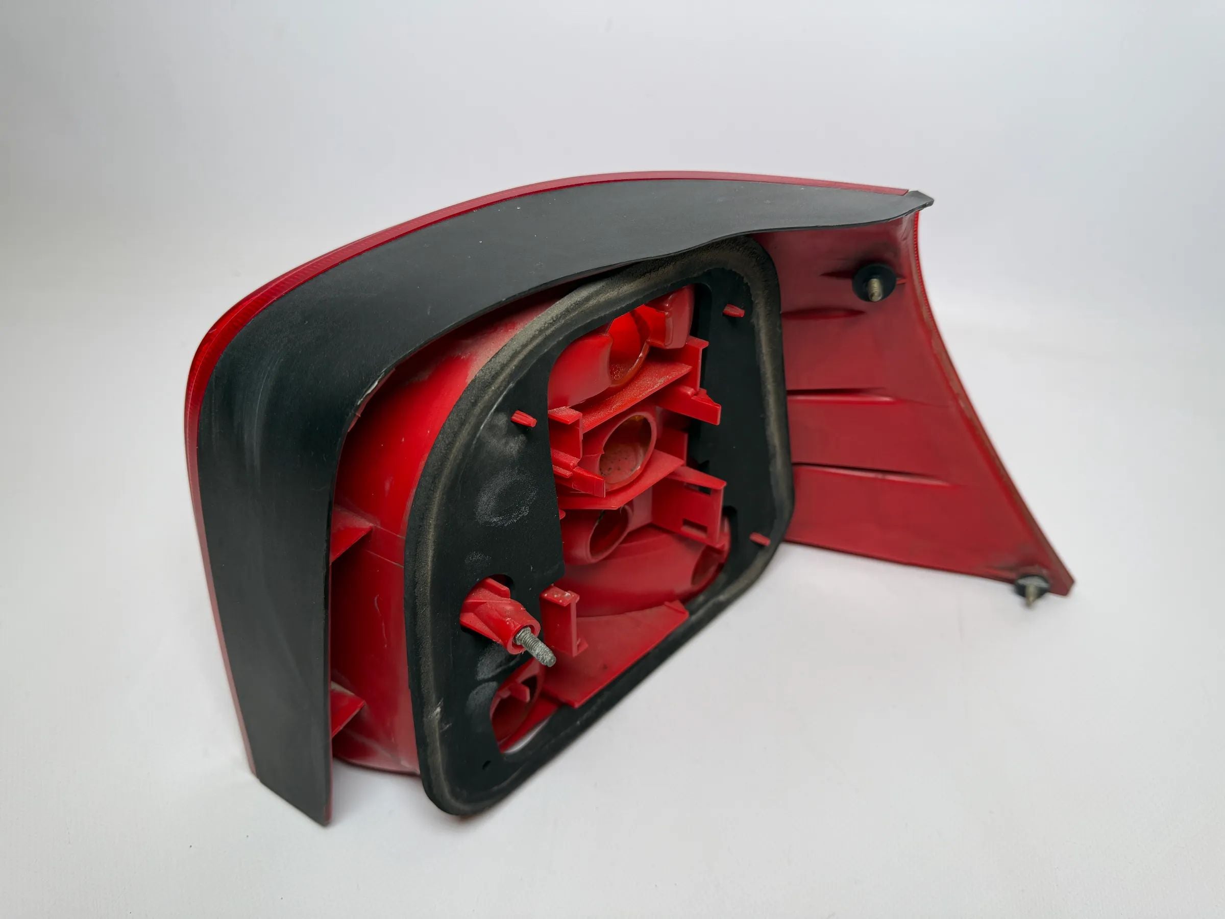 Original VW Golf IV 4 (1J1) Rear & Brake Light Left Valeo 1J6945095Q