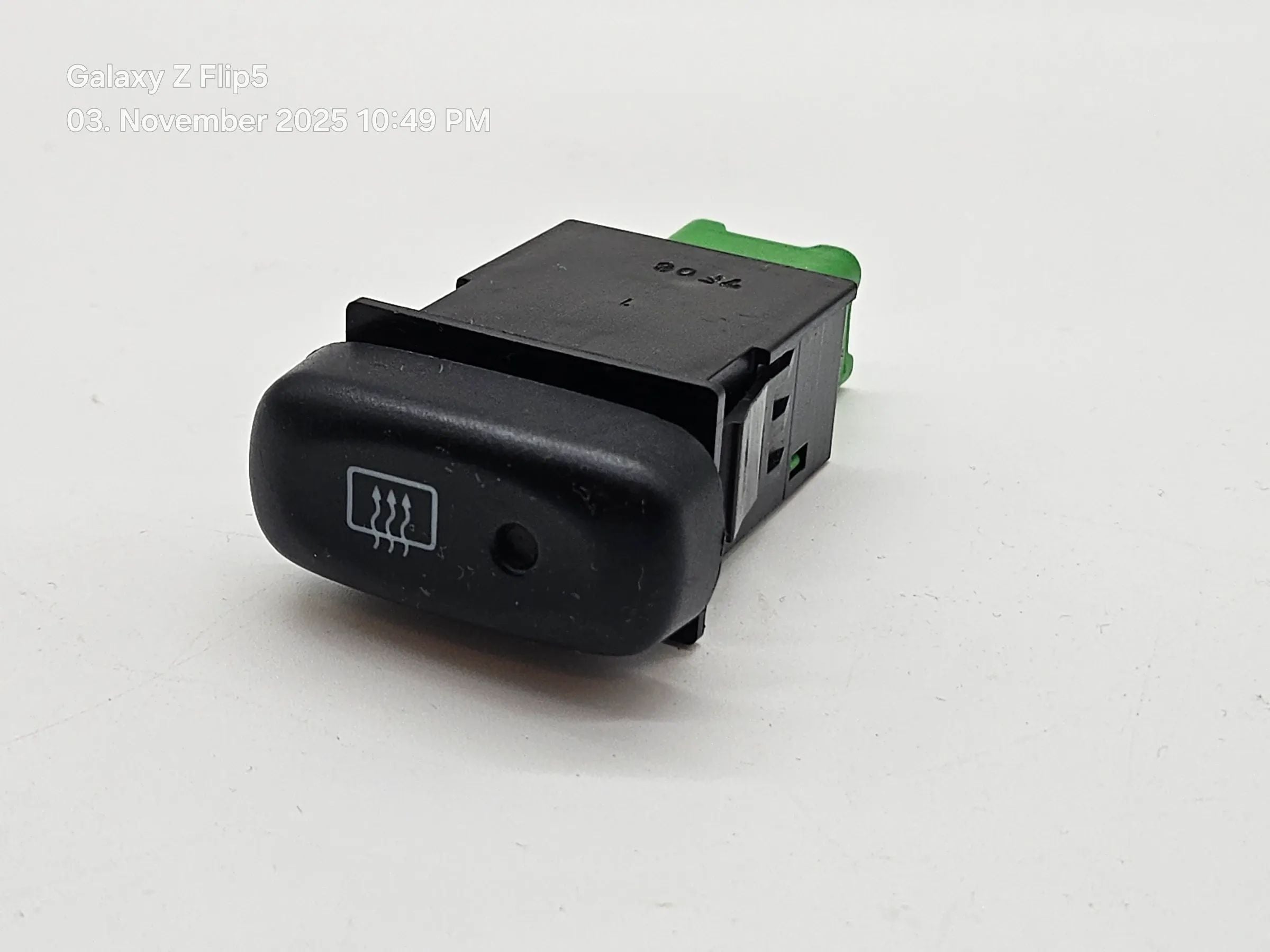 Original Suzuki Grant Vitara FT HT Schalter Heckscheibe 37860-64G00