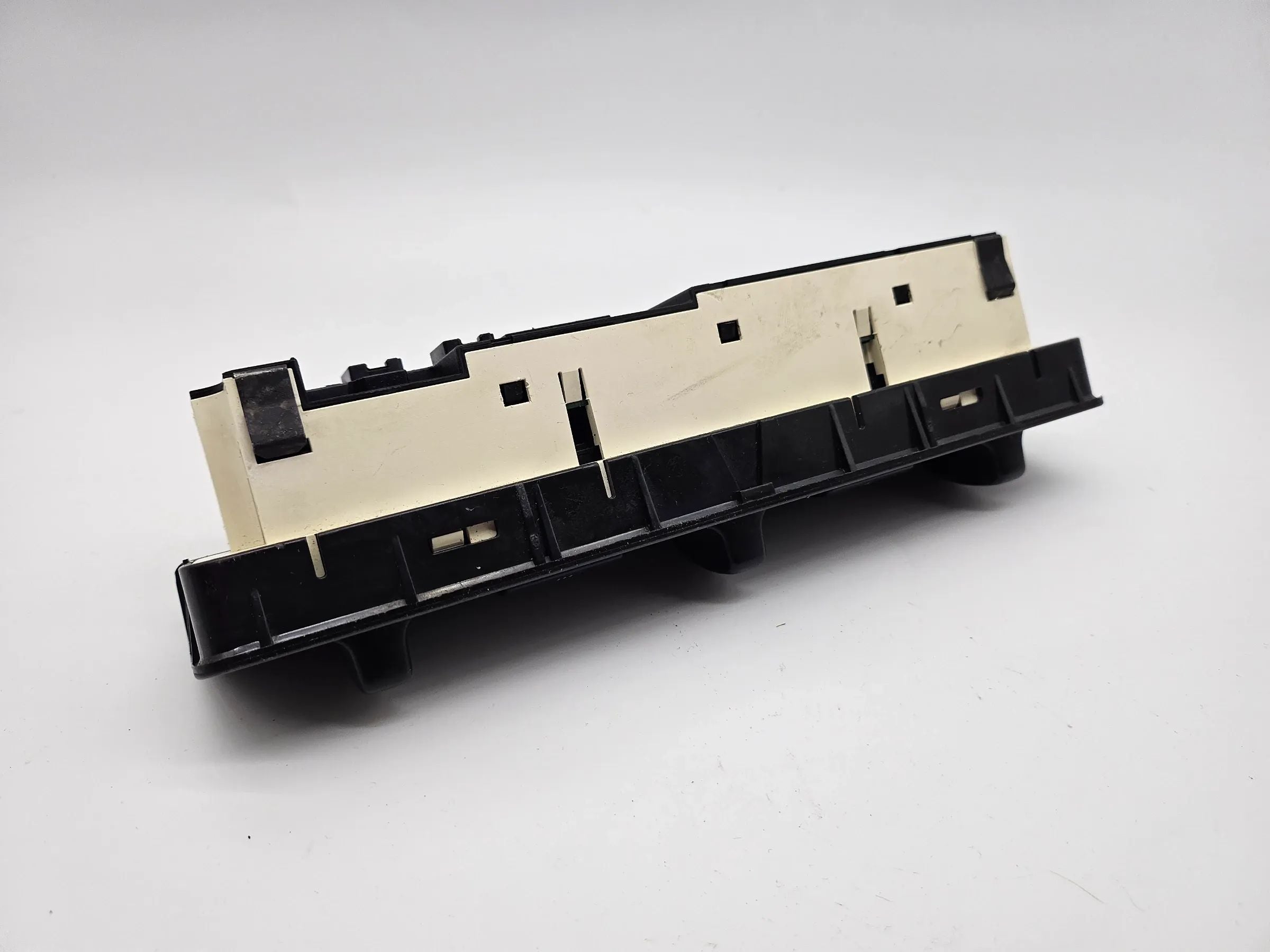 純正 BMW E46 ヒーターコントロールユニット VDO H16000477060 64116907701