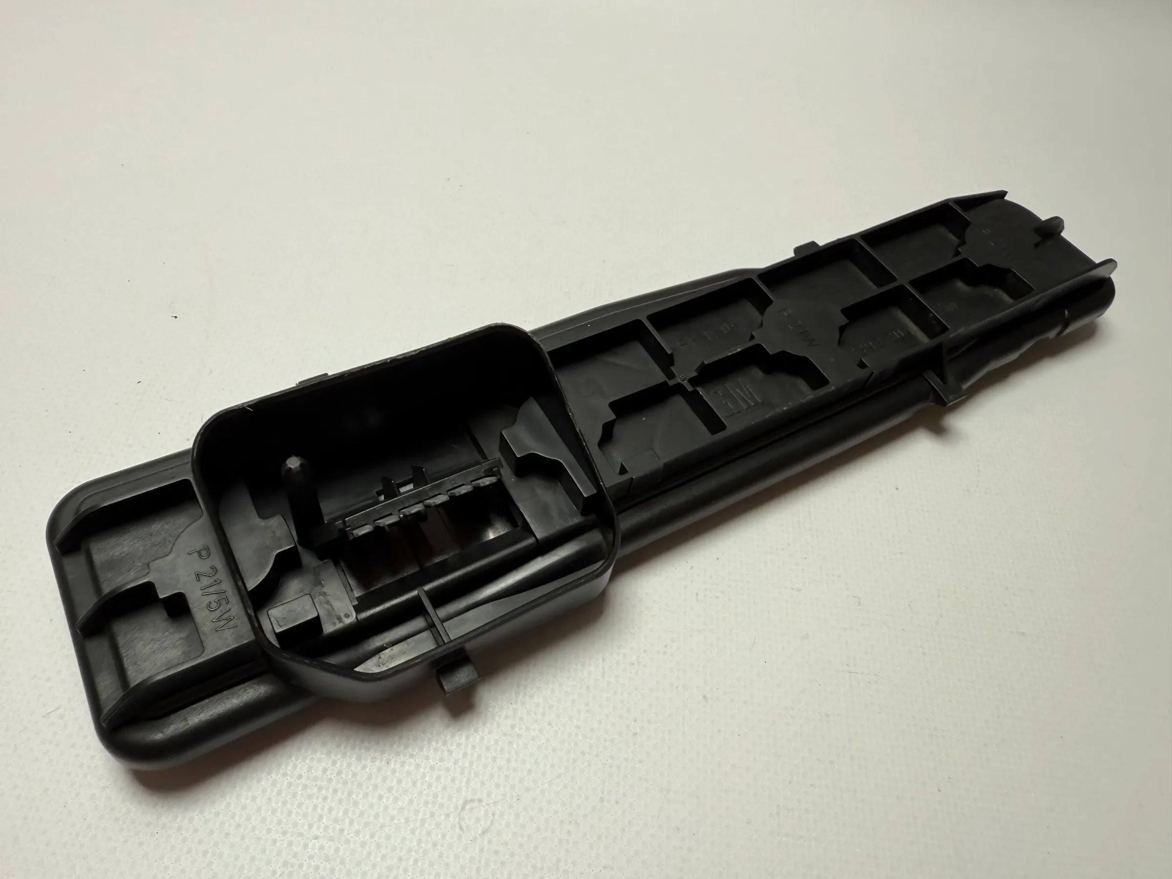 Original Astra G lamp holder rear light rear right 393.204 