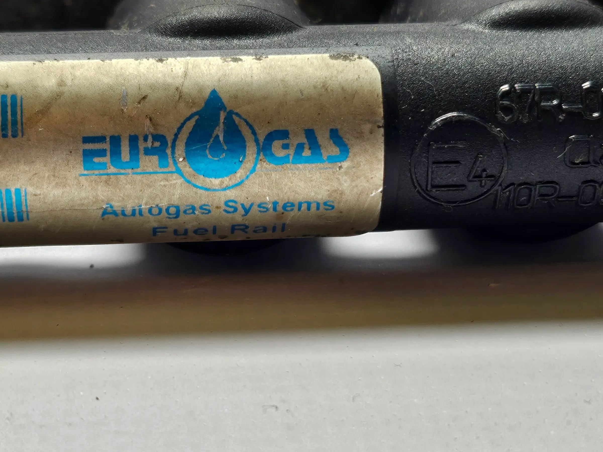 Оригинальная EUR Крепление форсунки газового инжектора LPG/CNG 67R-010093