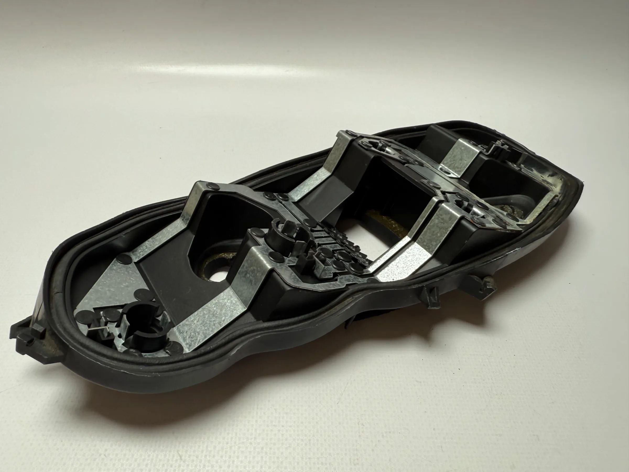 Original Opel Corsa D Lampenträger Rücklicht Links 88037853