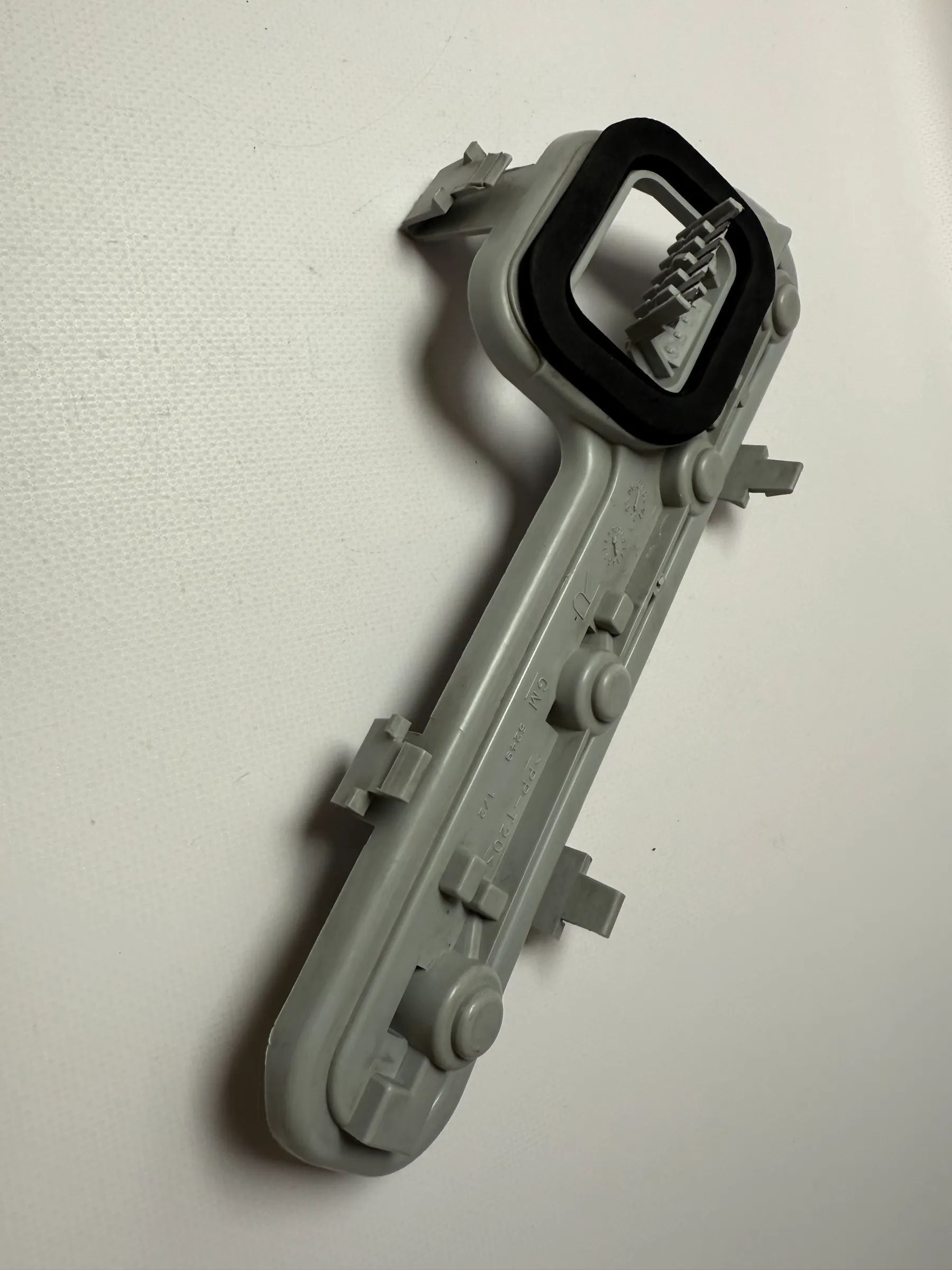 Оригинальная правая серая задняя оптика Opel Zafira A T98 GM Yorka 5249