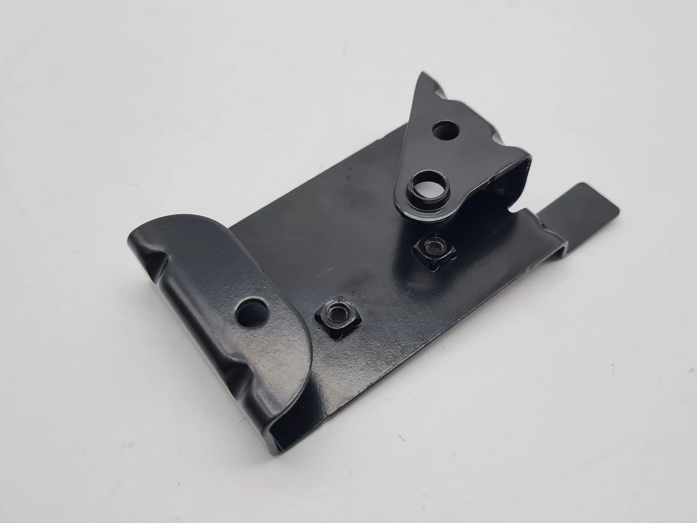 Original BMW 3er (E91) Halterung Kofferraum Rollo Adapter Rechts 51.47-7141474