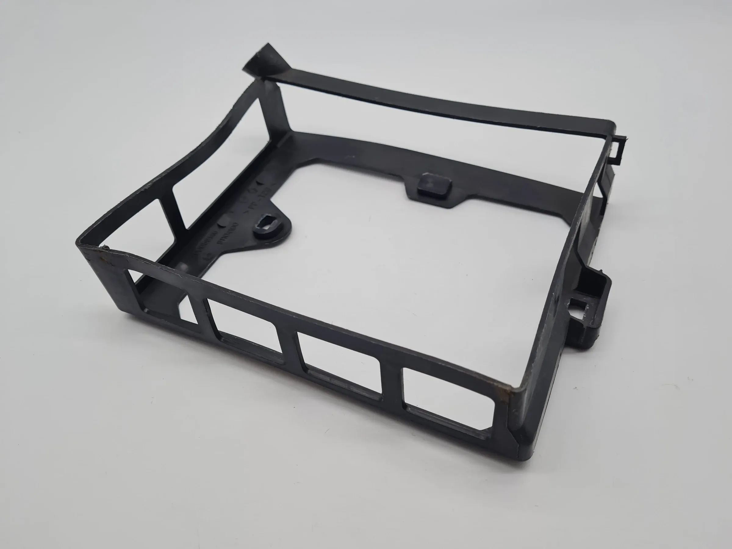 Original Renault 19 (L53) Halterung Einspritzmodul 7700859146 / 91104100