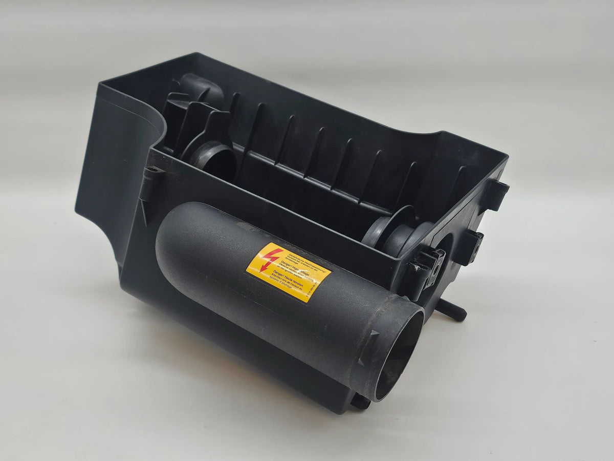 Original Mercedes-Benz A 160 W168  Unterteil Luftfilterkasten A1660940001