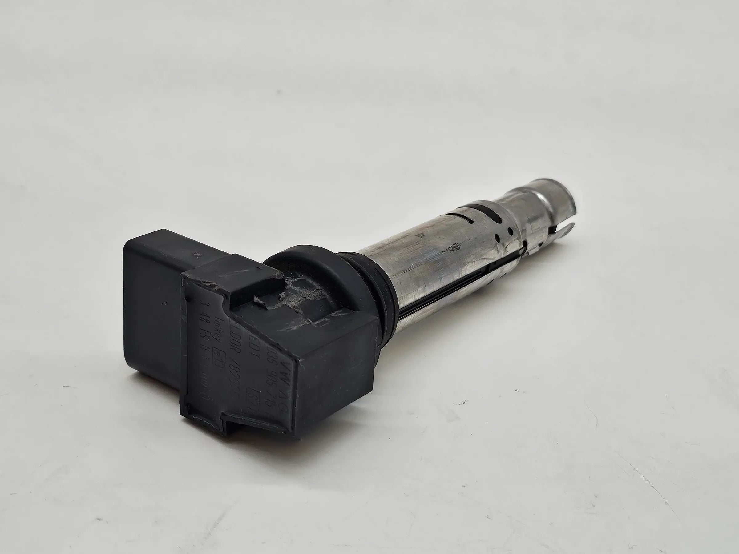 Original Seat Ibiza 6L  Zündspule 036905715F