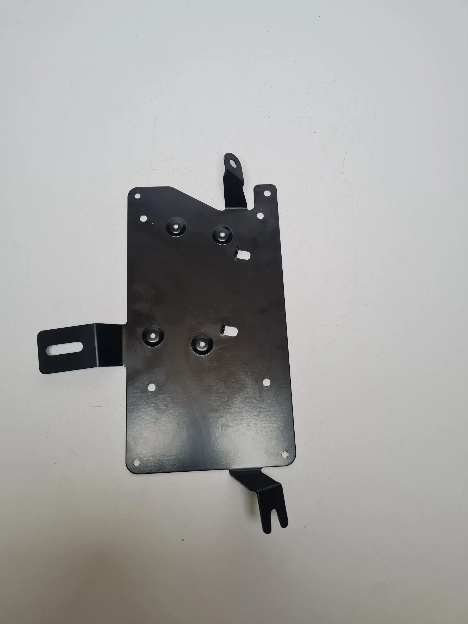 Original Audi A4 (8E/B6/B7) Verstärker Halter 8e5035464A