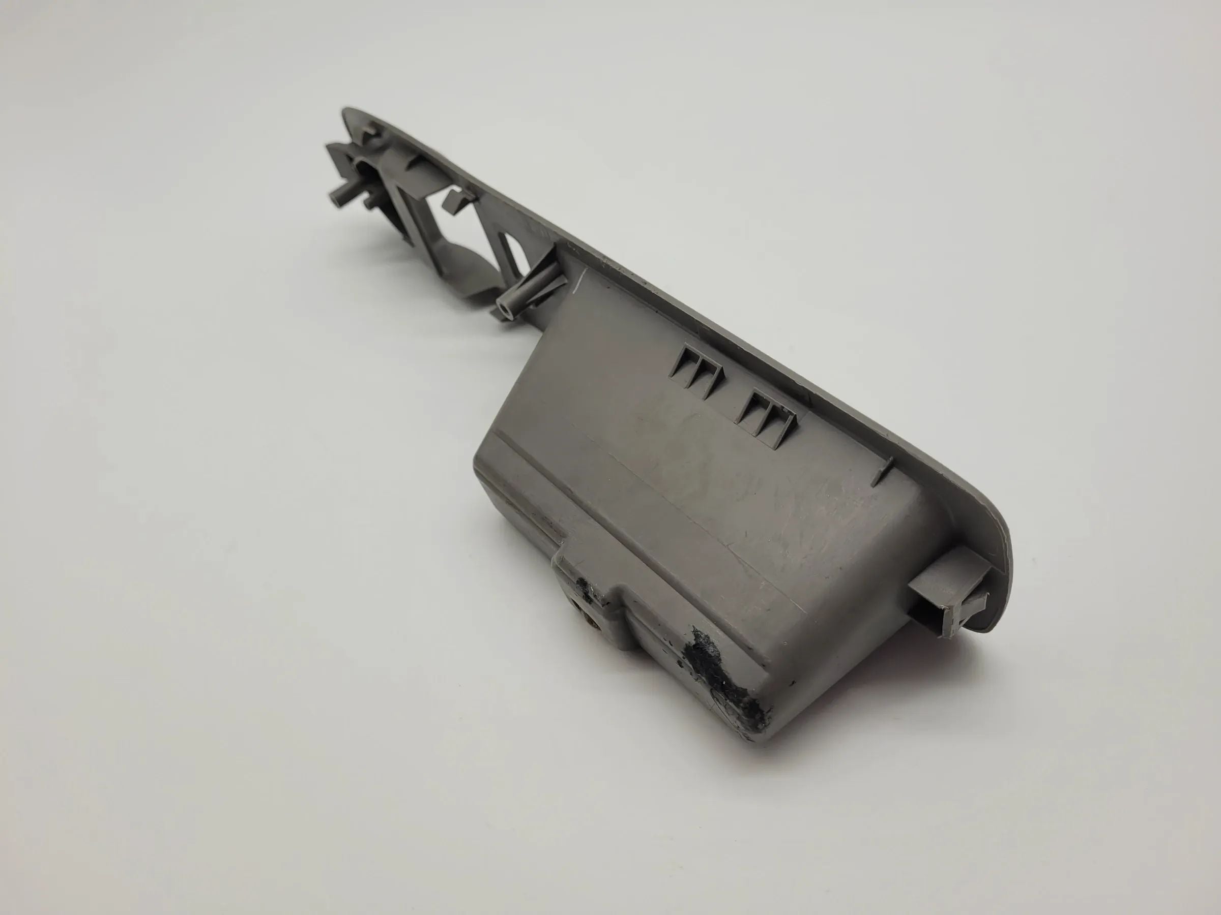 Original Mazda Demio (DW) Türgriffe Vorne Links DC40-684L6