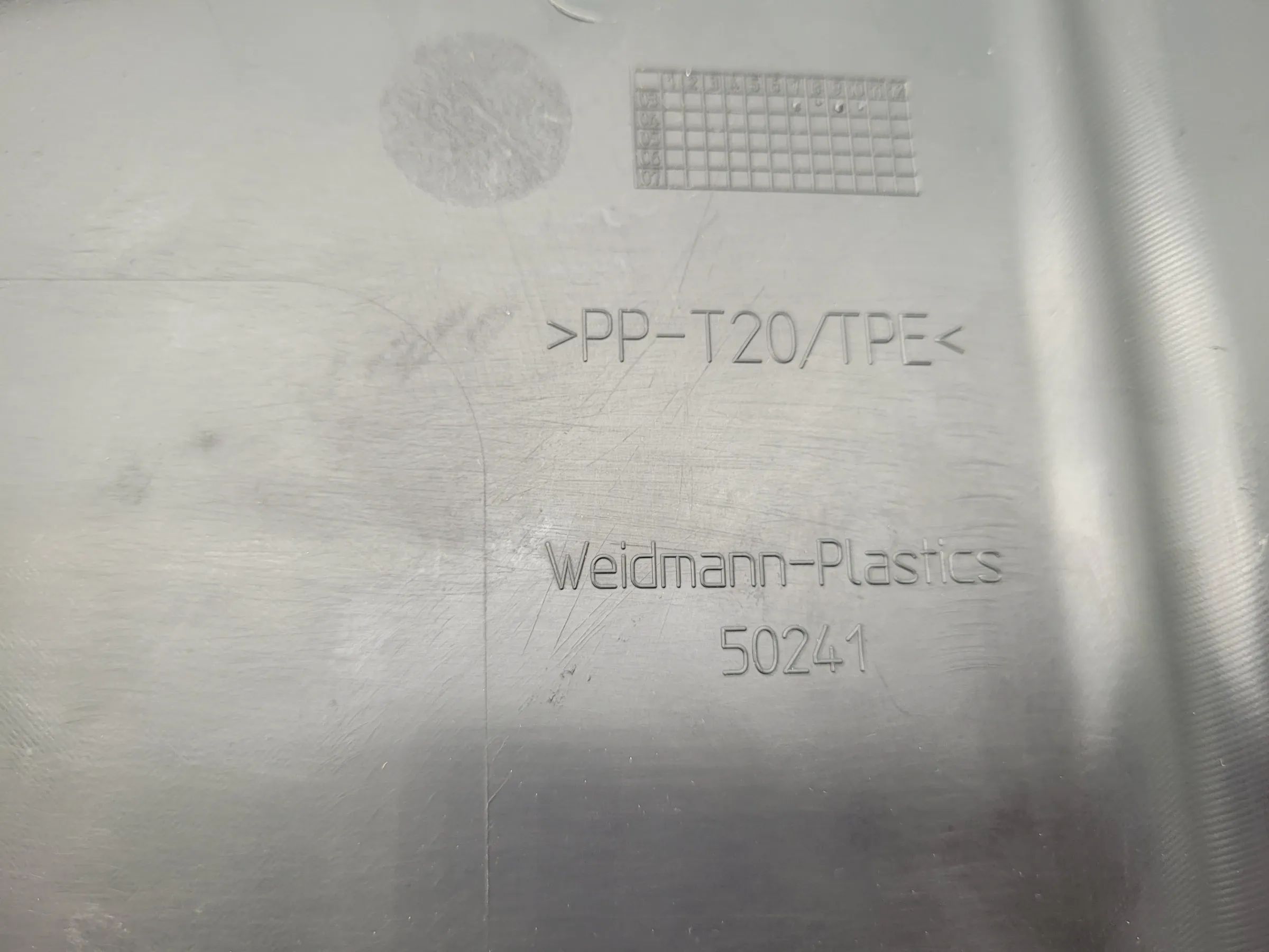 Original Audi A4 (8E/B6/B7) Pollenfilter Abdeckung Wasserkasten 8E1819447A