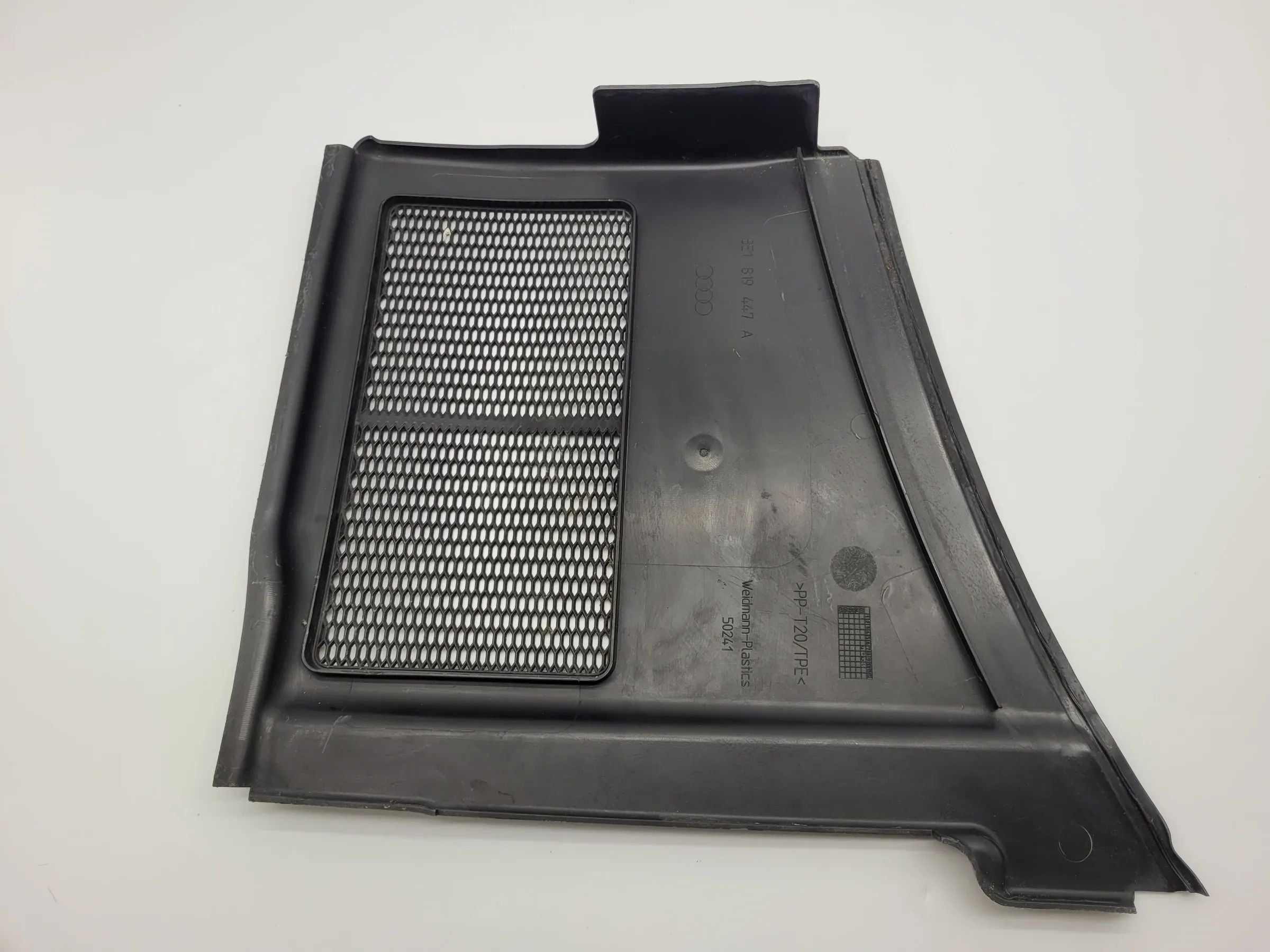 Original Audi A4 (8E/B6/B7) Pollenfilter Abdeckung Wasserkasten 8E1819447A