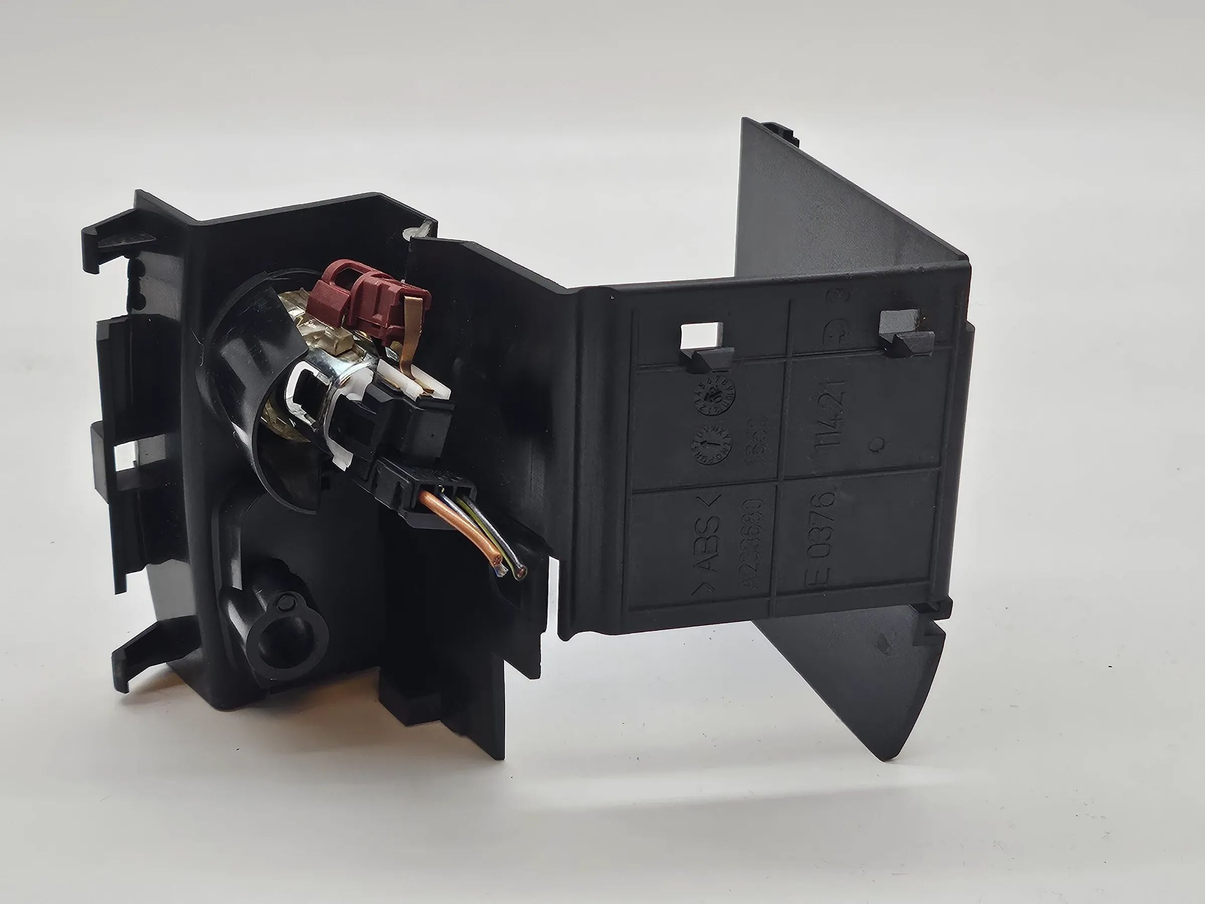 Original Mercedes CL 203 Abdeckung Mittelarmlehne Steckdose  A 2036801650