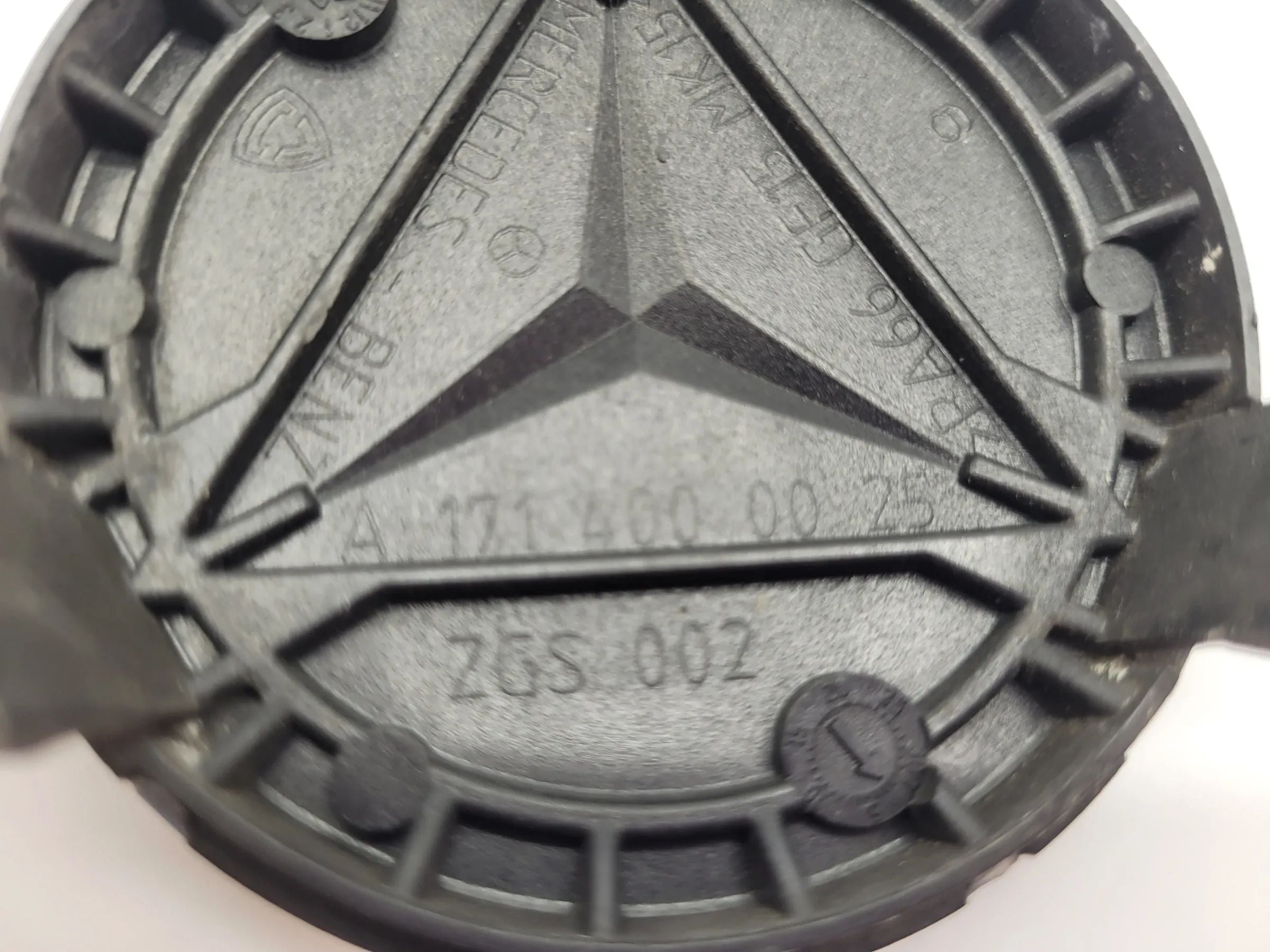 Original Mercedes-Benz C-Klasse (W205) Radkappe Nabendeckel A1714000025