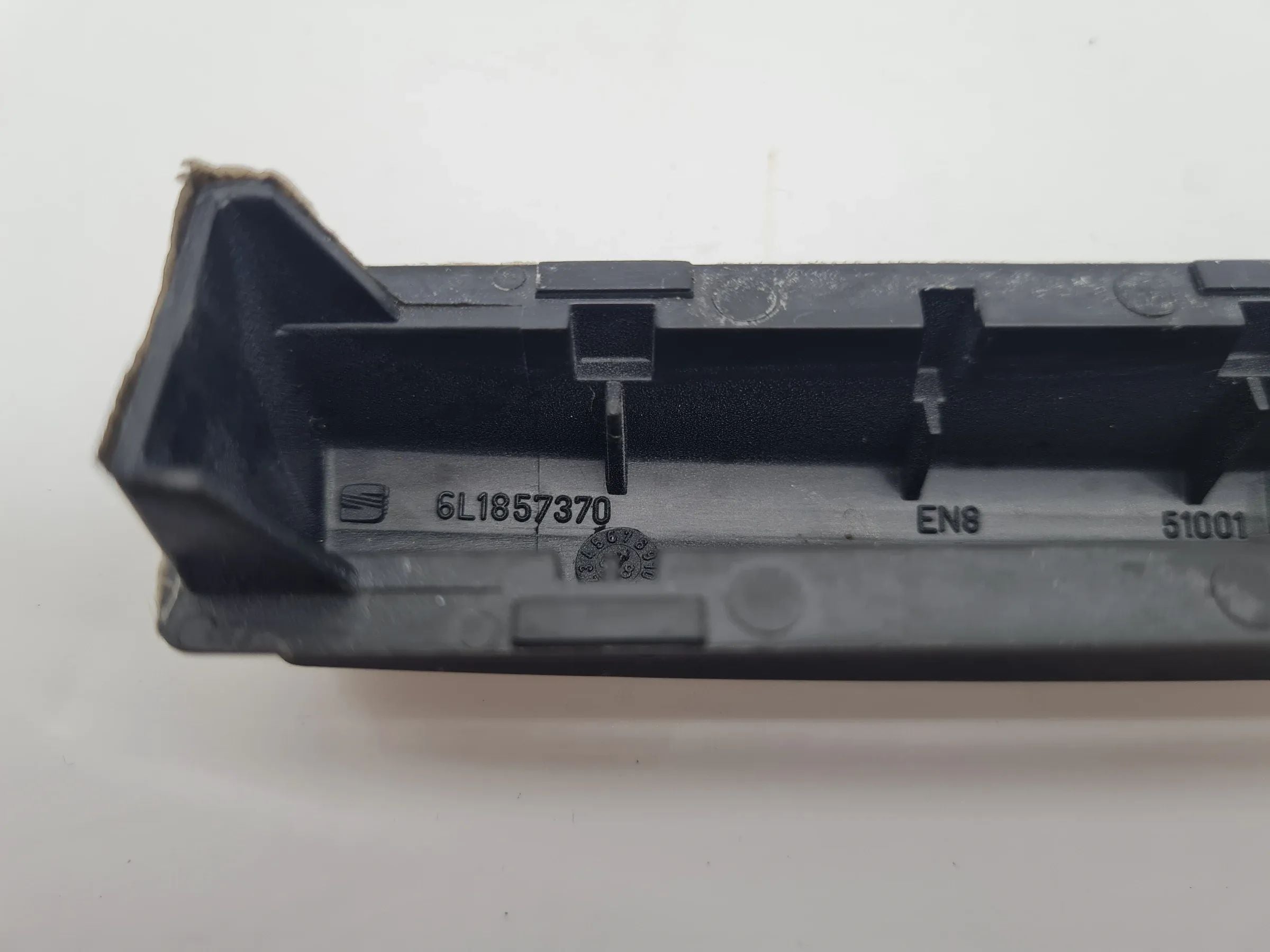 Original Seat Ibiza (6L1/6L2) Belnde Stopfen Deckel 6L1857370