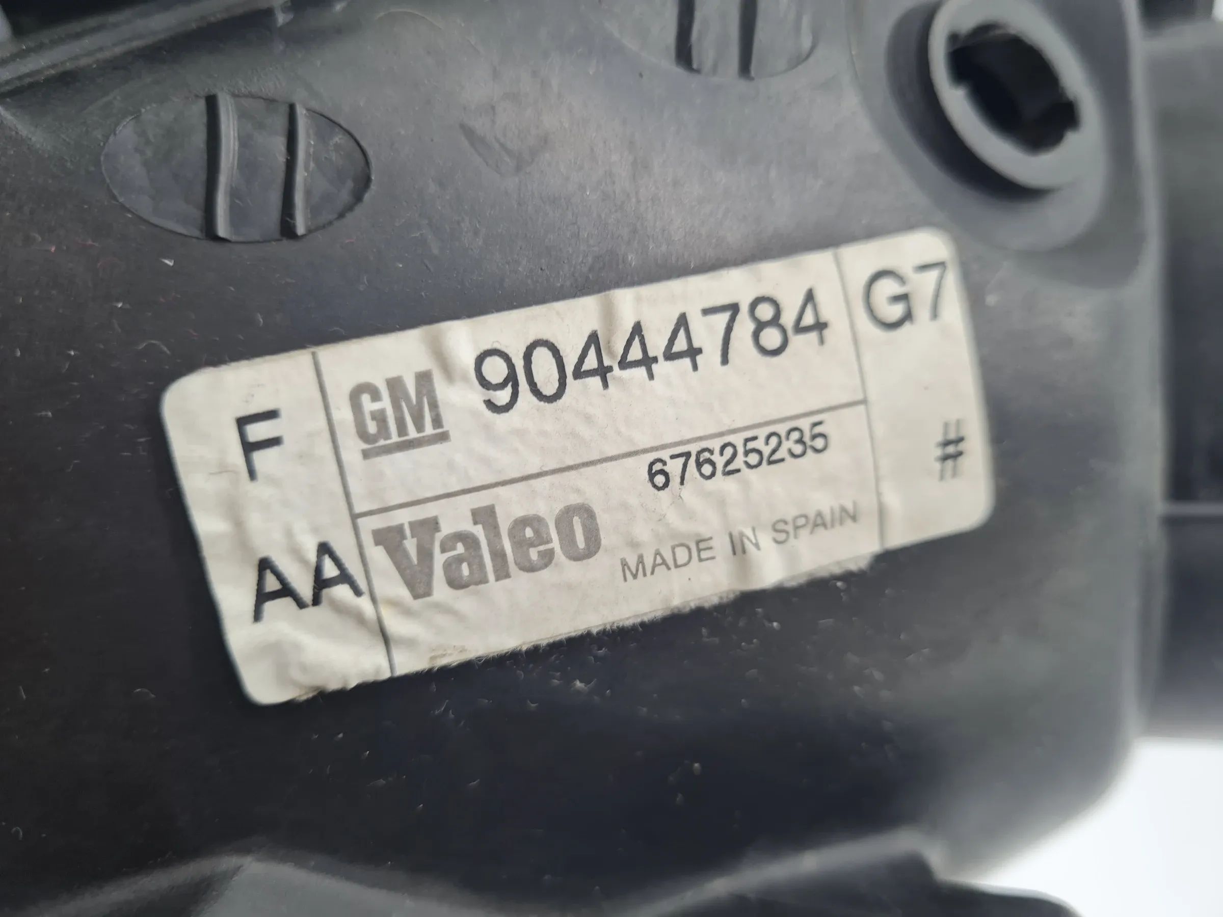 Original Opel Corsa B (S93) Scheinwerfer / Frontleuchte Links 90444784