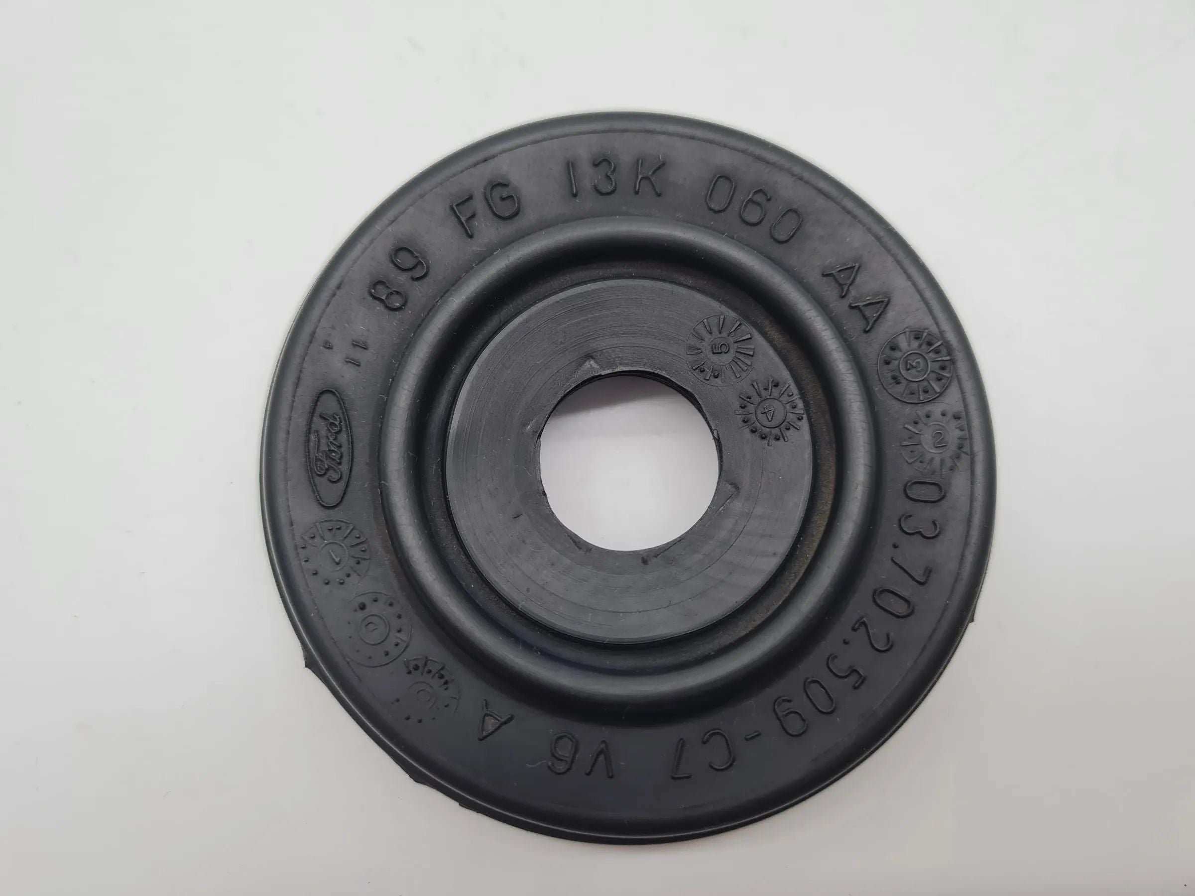 Original Ford Fiesta III 3 (GFJ) Scheinwerfer Gummi Abdeckung L/R 89FG13K060AA