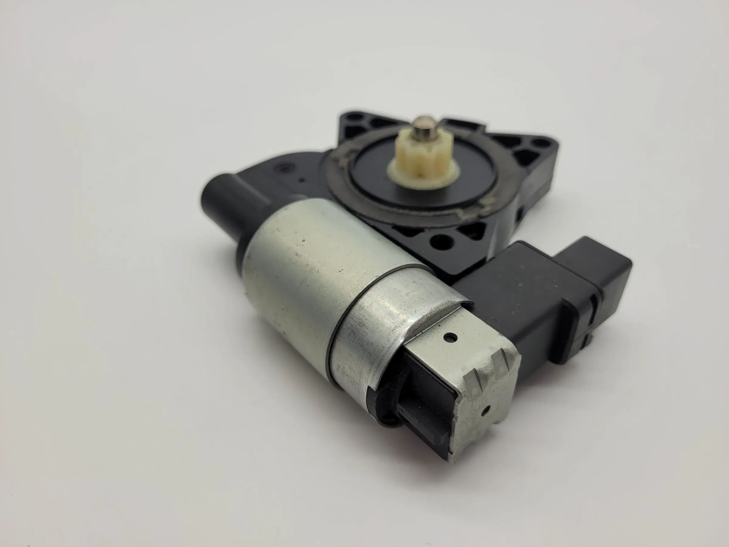 Original Mazda 6 (GG) Fensterheber Motor Antrieb Hinten Links CM011050