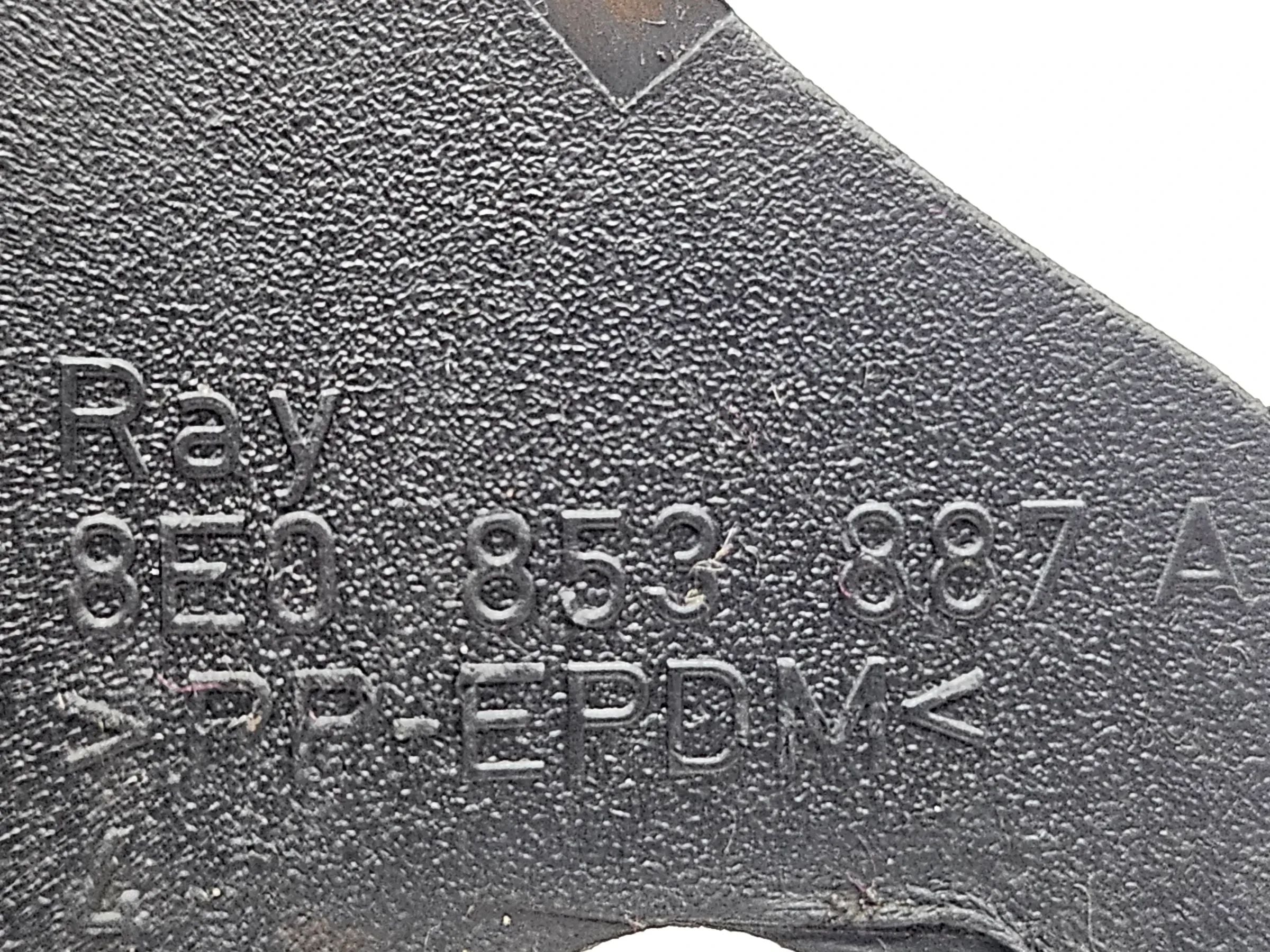 Audi A4 S4 B6 B Seitenspoiler Kotflügel Abschluss Schmutzfänger links 8E0853887A