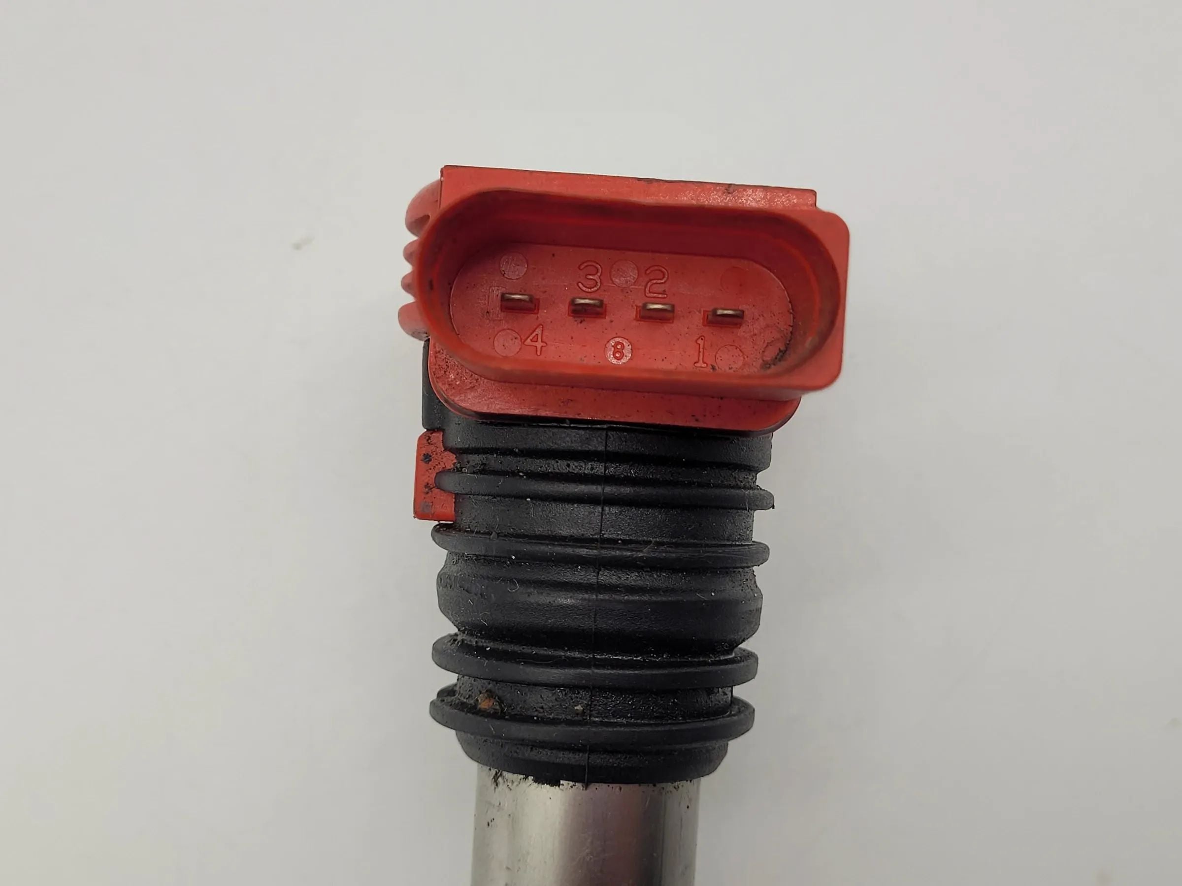 Original Audi A4 (8E2) Zündspule 060905115L