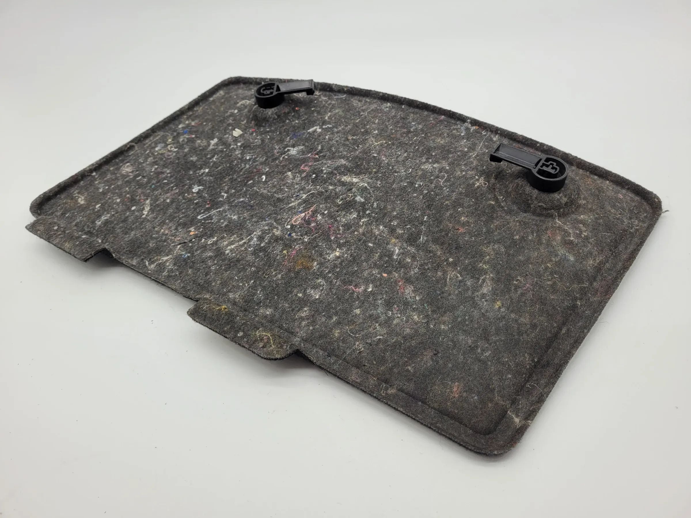 Original Mercedes C-Klasse (W203) Abdeckung Kofferaum Medikit A2036900041