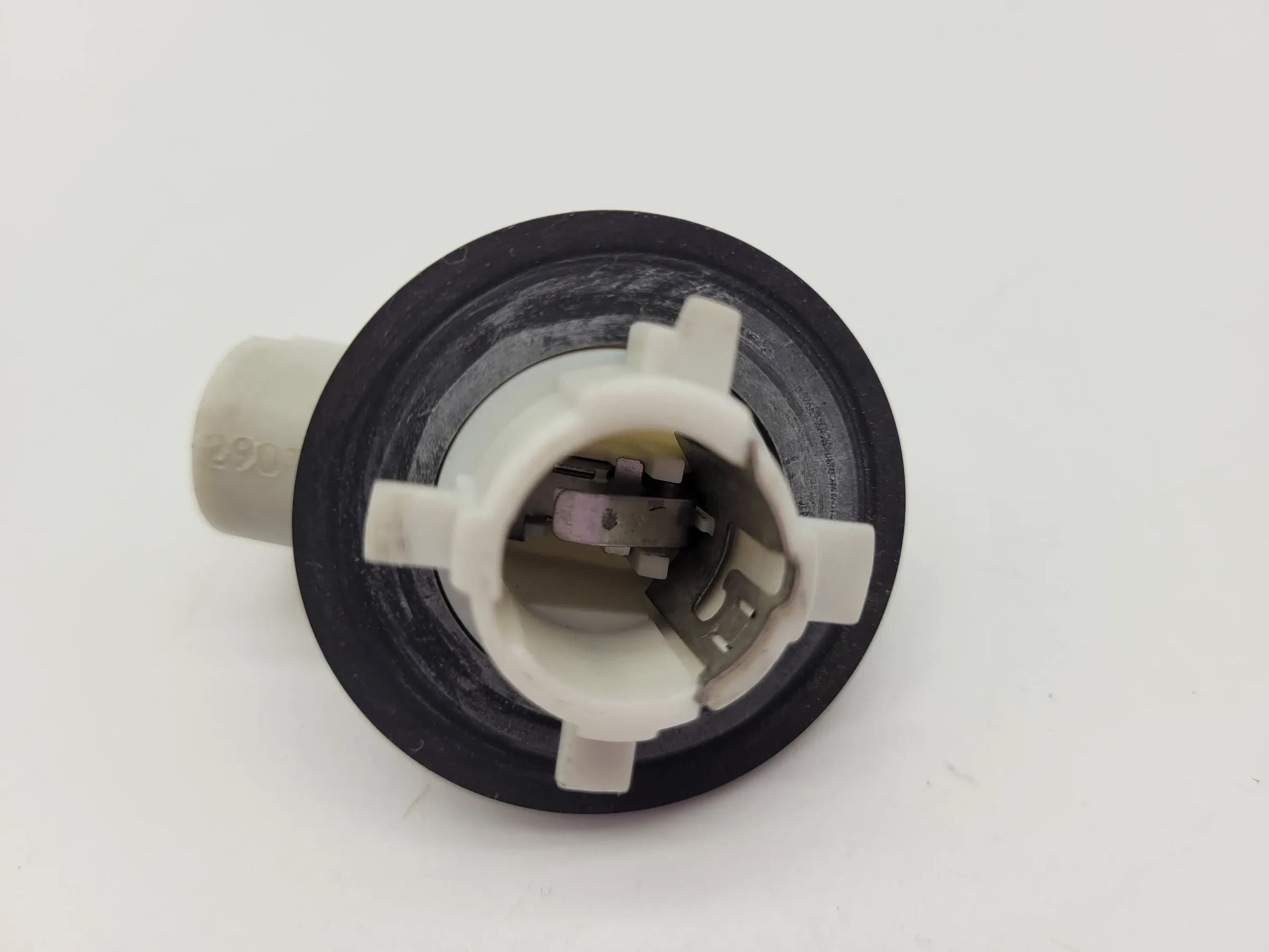 Renault/Dacia Logan (LS) Lampenträger Blinker L/R 6001548131