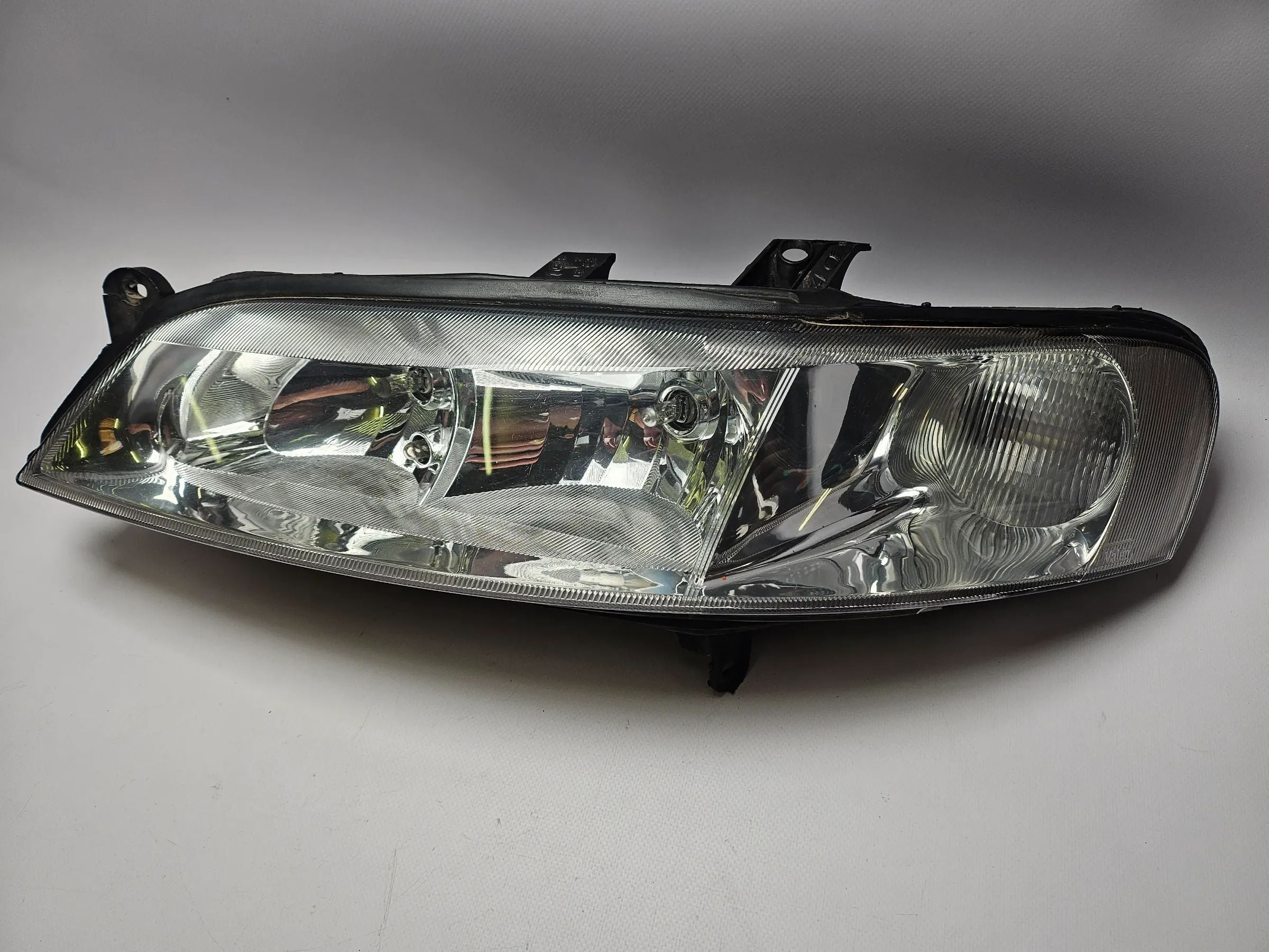 Originele 99-02 Opel B Vectra Koplamp Halogeen Voor Links met LWR 90586844