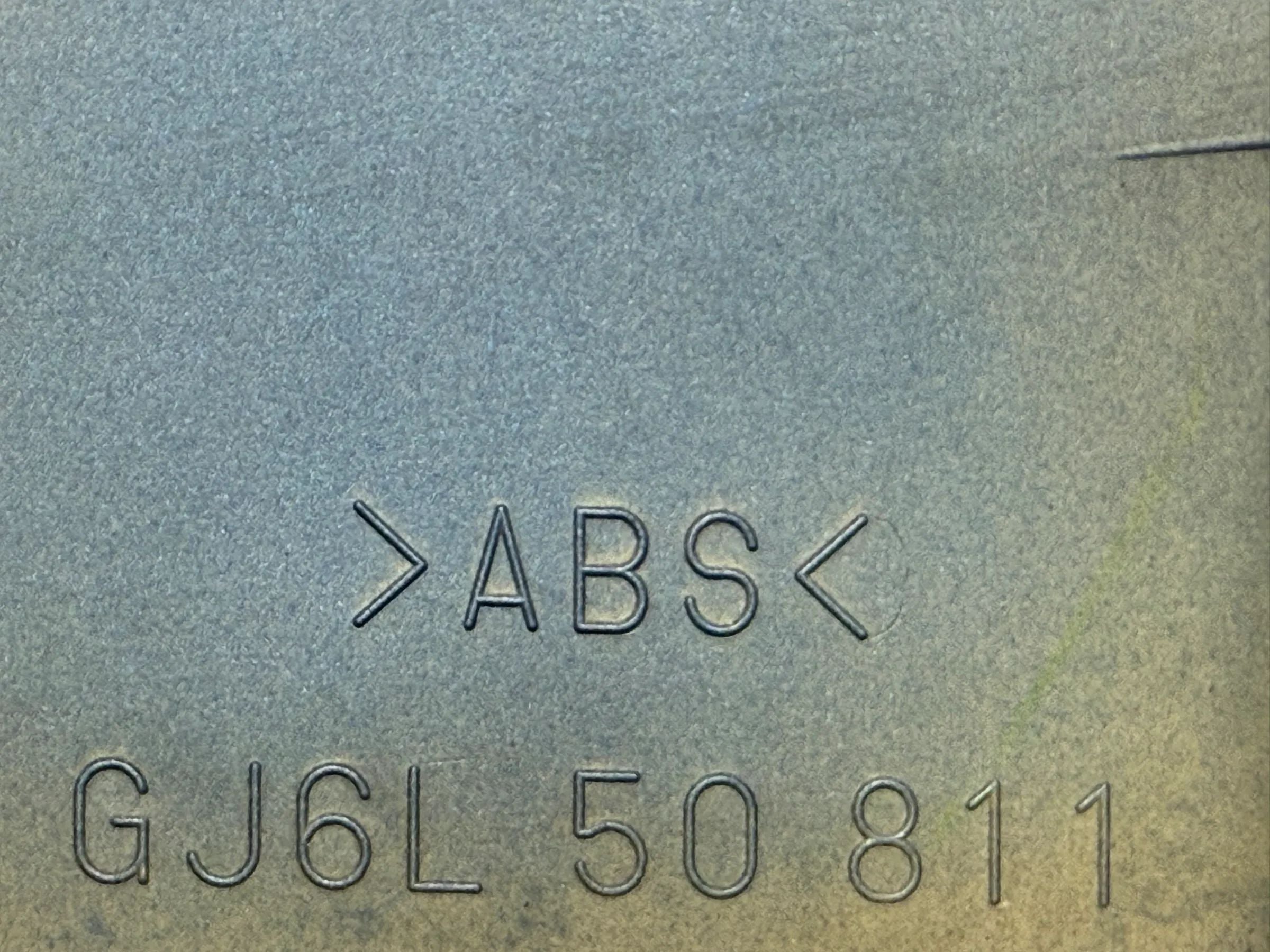 Original Mazda 6 Hatchback Moldura Azul Manilla Portón GJ6L50811