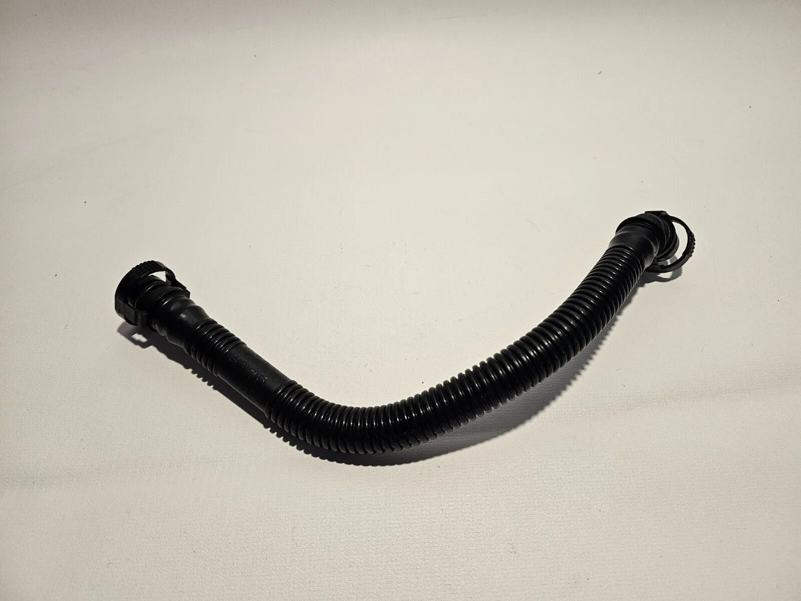 Genuine BMW 3 E90 E91 2007 Petrol 110kW Breather Hose 7503523 RPG17138 