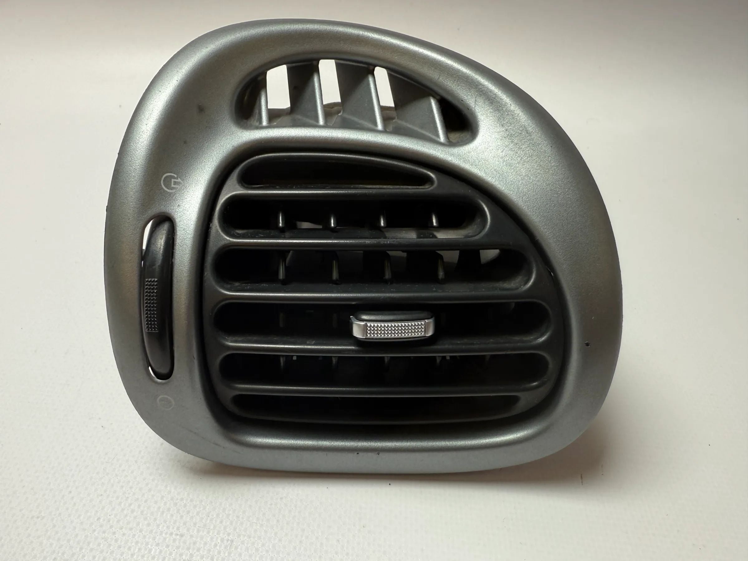 Grelha de Ventilação Original CITROEN XSARA PICASSO (N68) Direita 9631280077