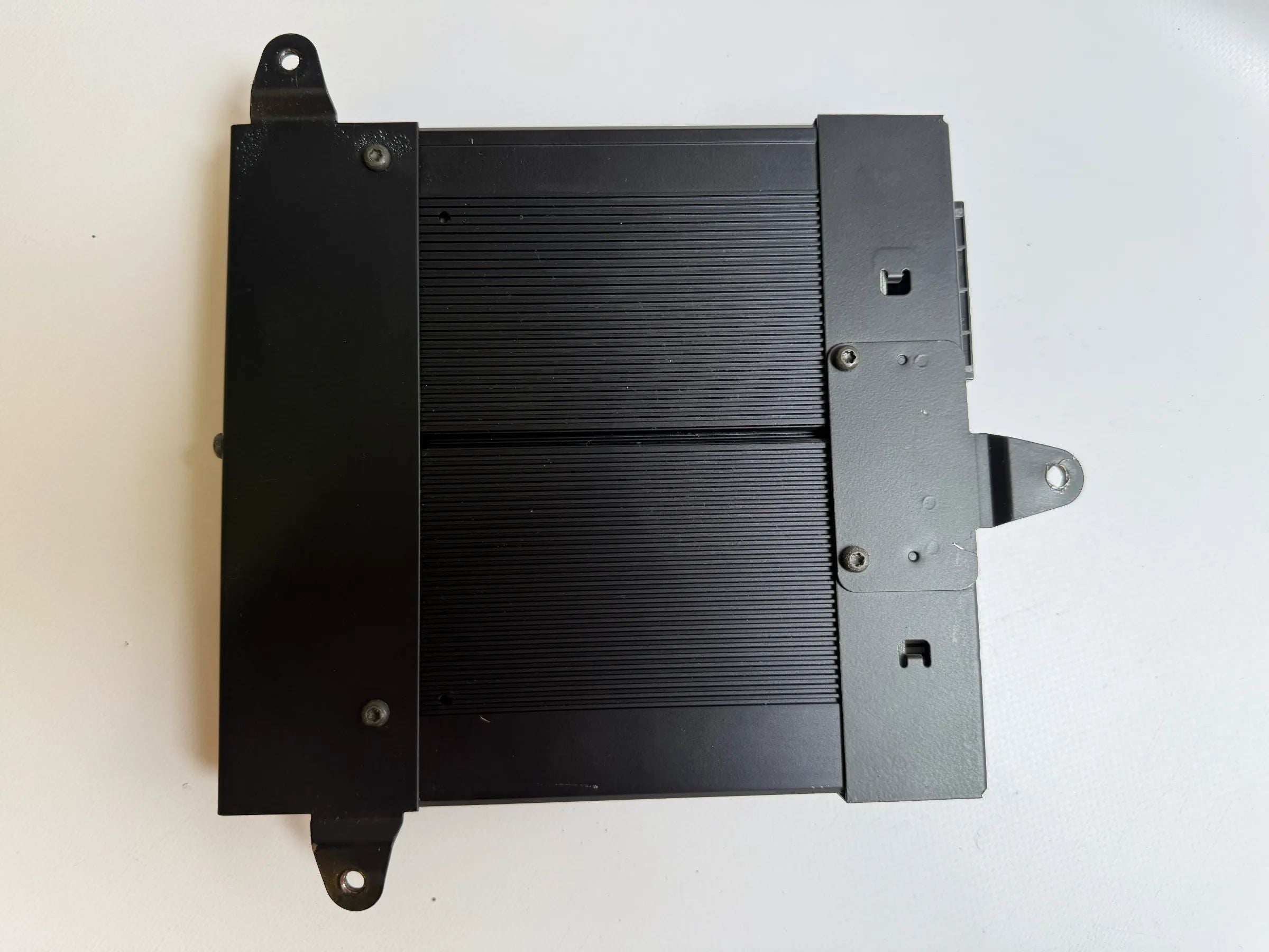 Original BMW Harman Kardon Etapa Final / Amplificador 65.12-08 380 069 04