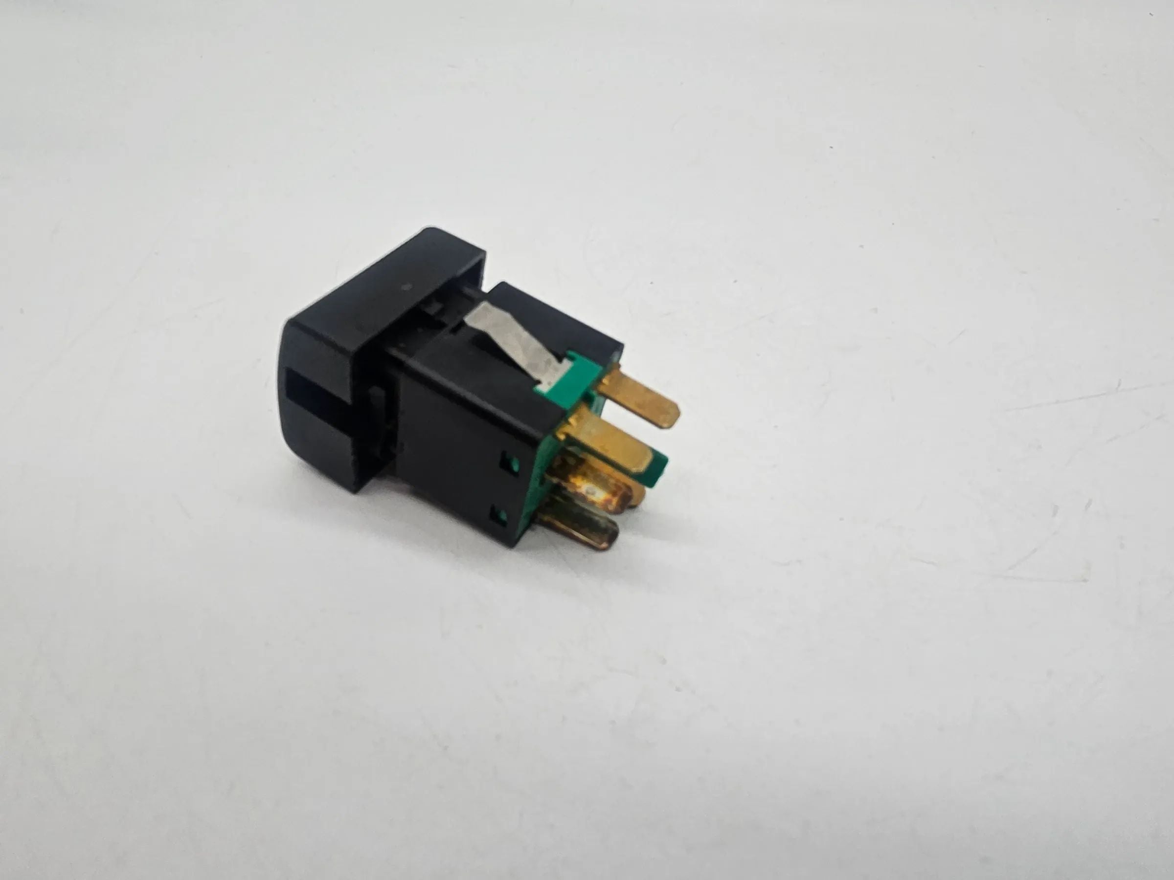 อะไหล่แท้ Opel Omega B 09134508 สวิตช์หมุนเวียนอากาศภายใน