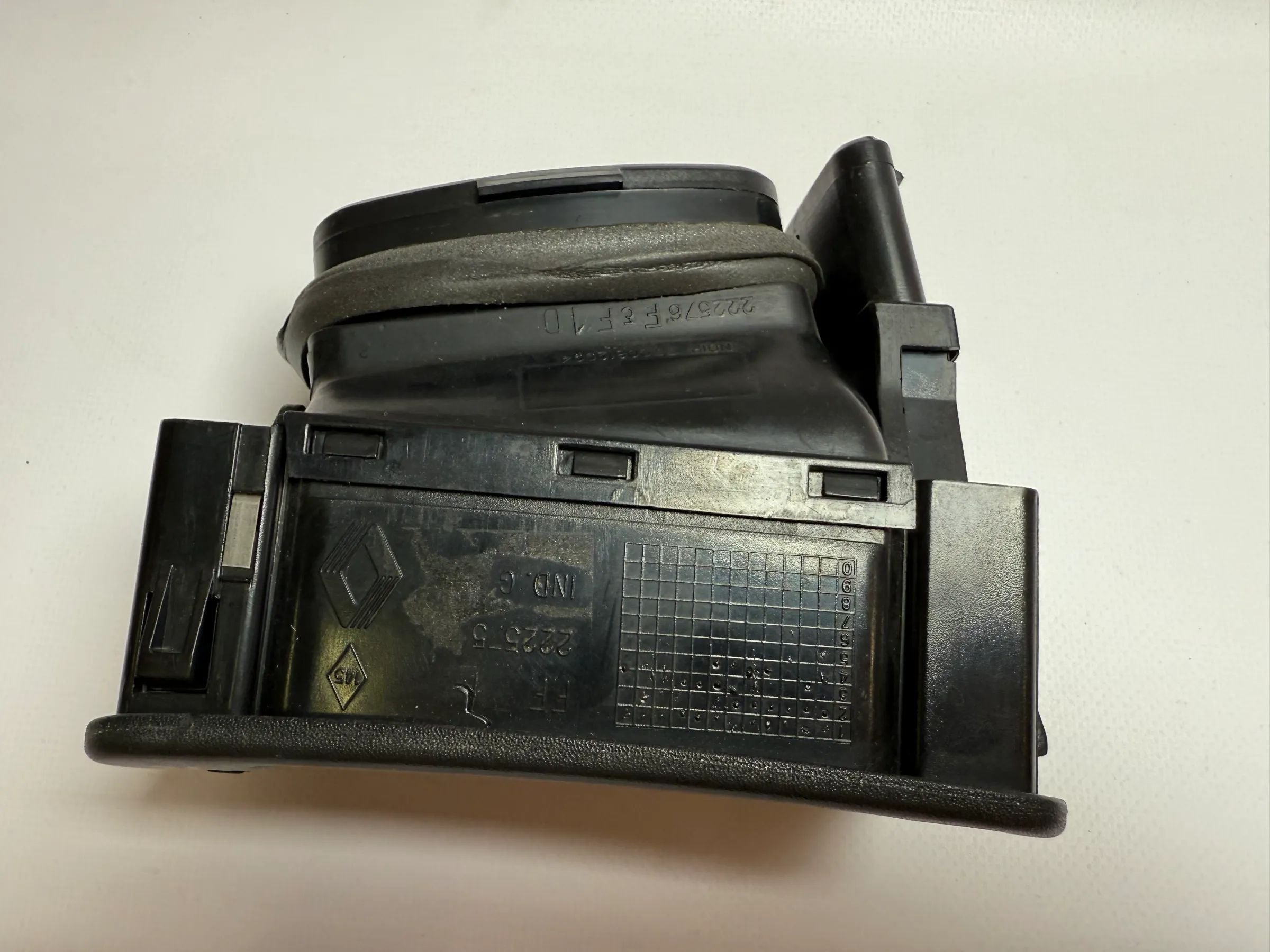 Original Renault 19 Cabrio Resguardo de Ar Direito 222575 / 7700812994