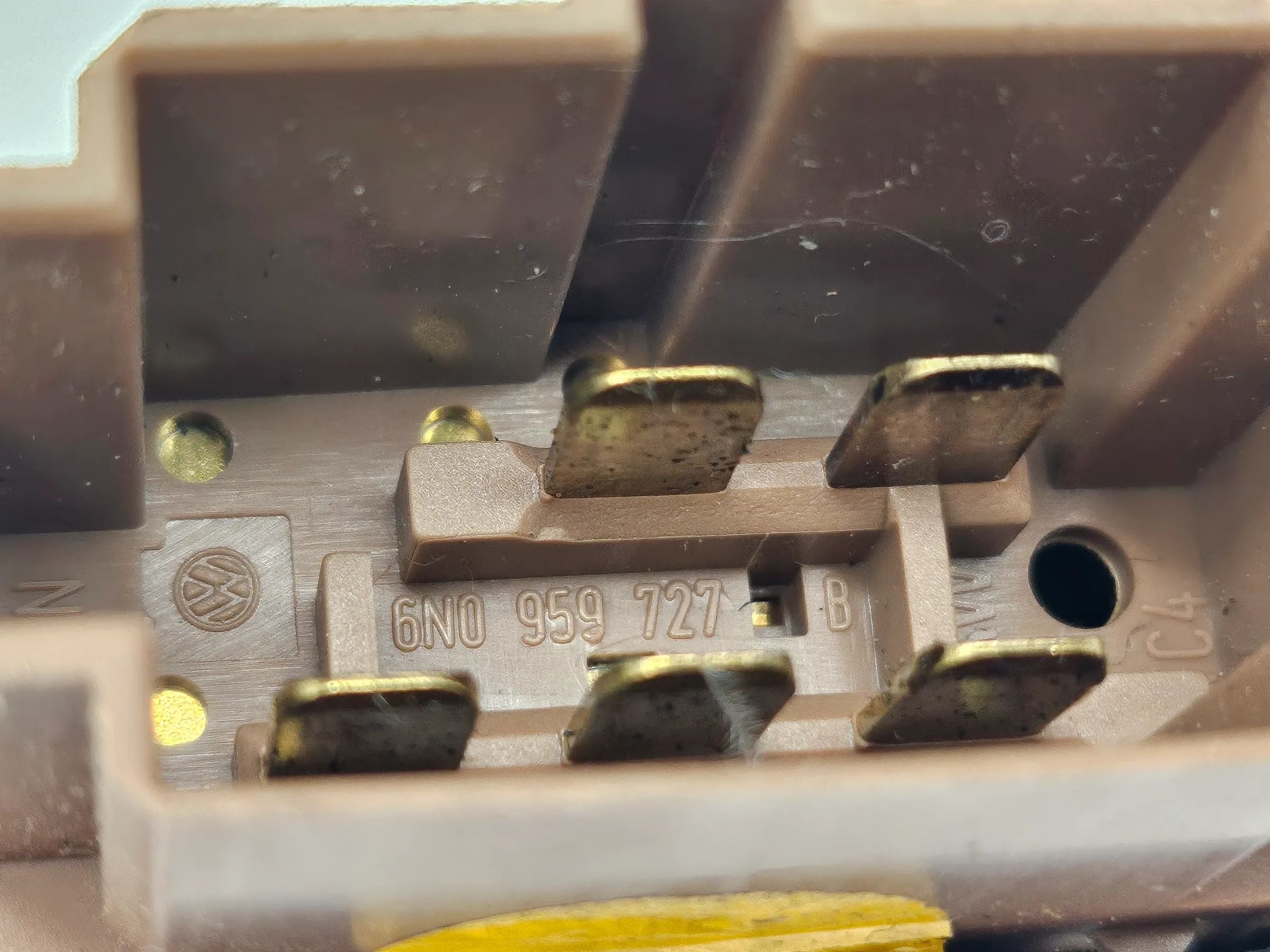 Оригинальный переключатель складной крыши и люка VW Поло 6N2 6N0959727B кнопка открыть