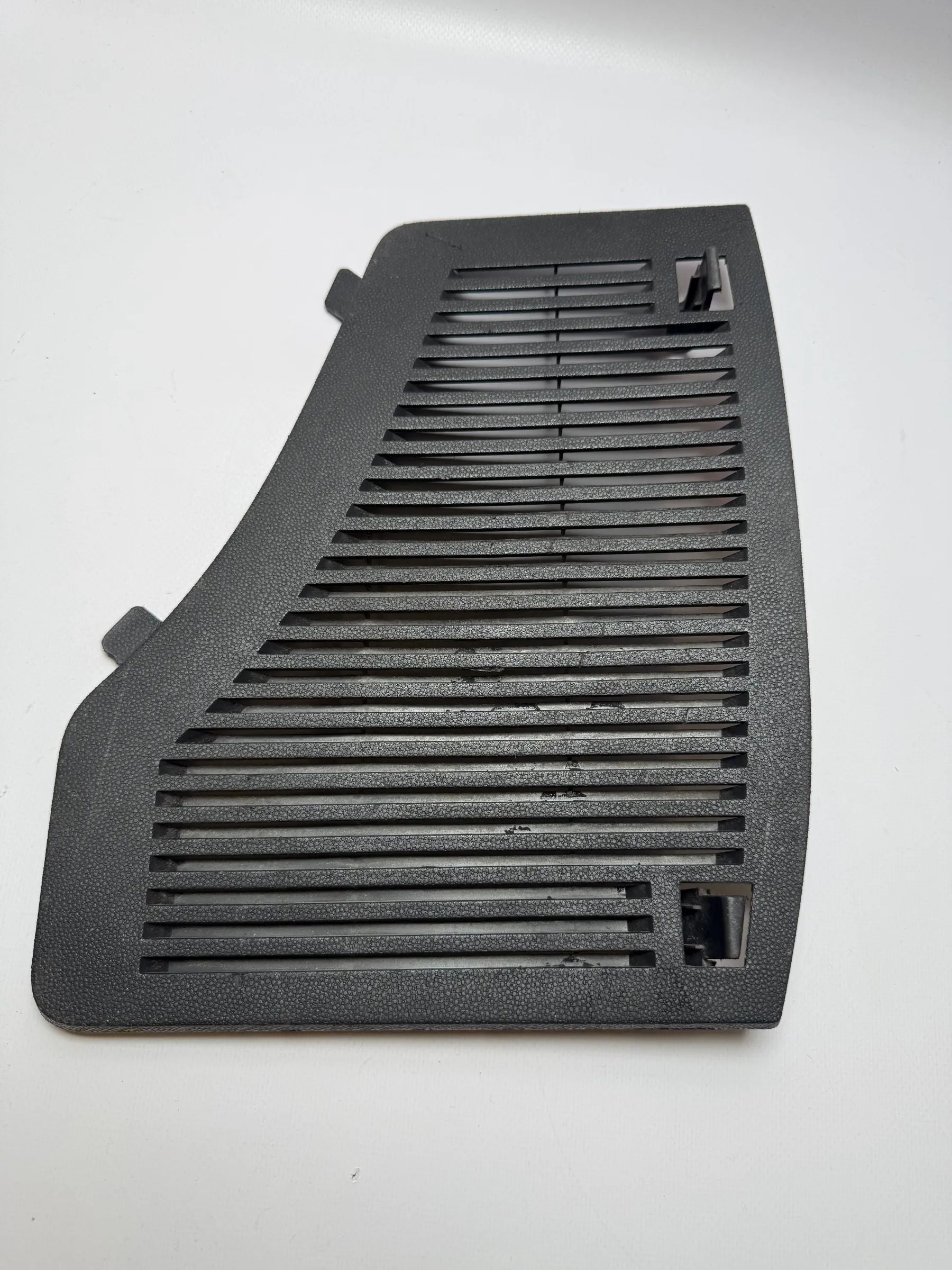 Оригинальная внутренняя отделка Opel Zafira B 13131327 RH