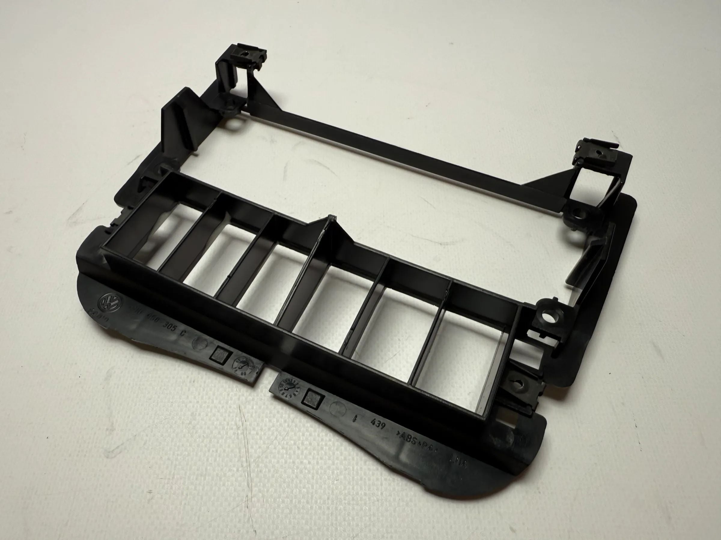 Originale Cornice Montaggio Riscaldamento VW Polo / Seat 6N0858305C