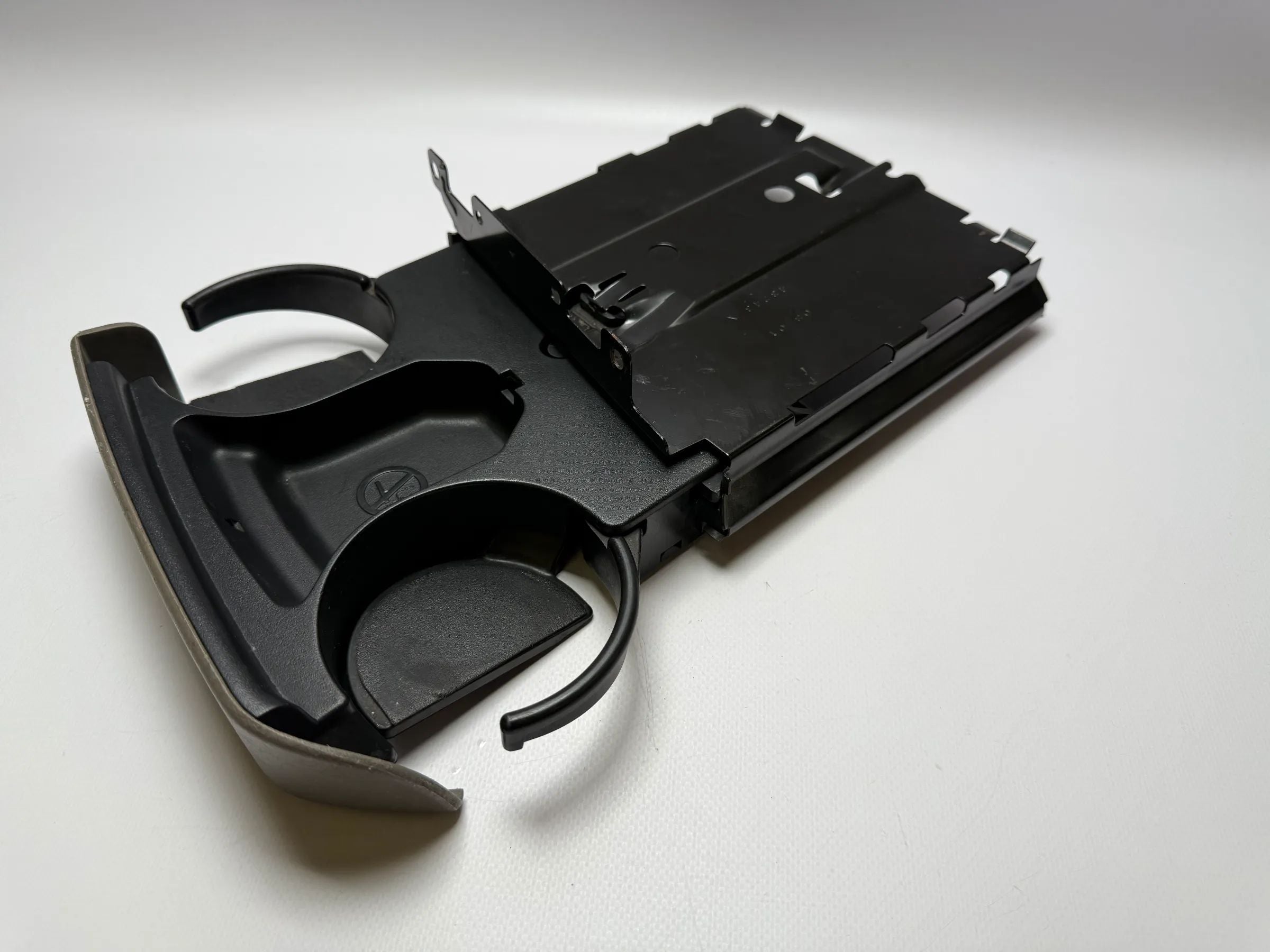 Originele CHRYSLER Voyager bekerhouder 0RR44TRMAB