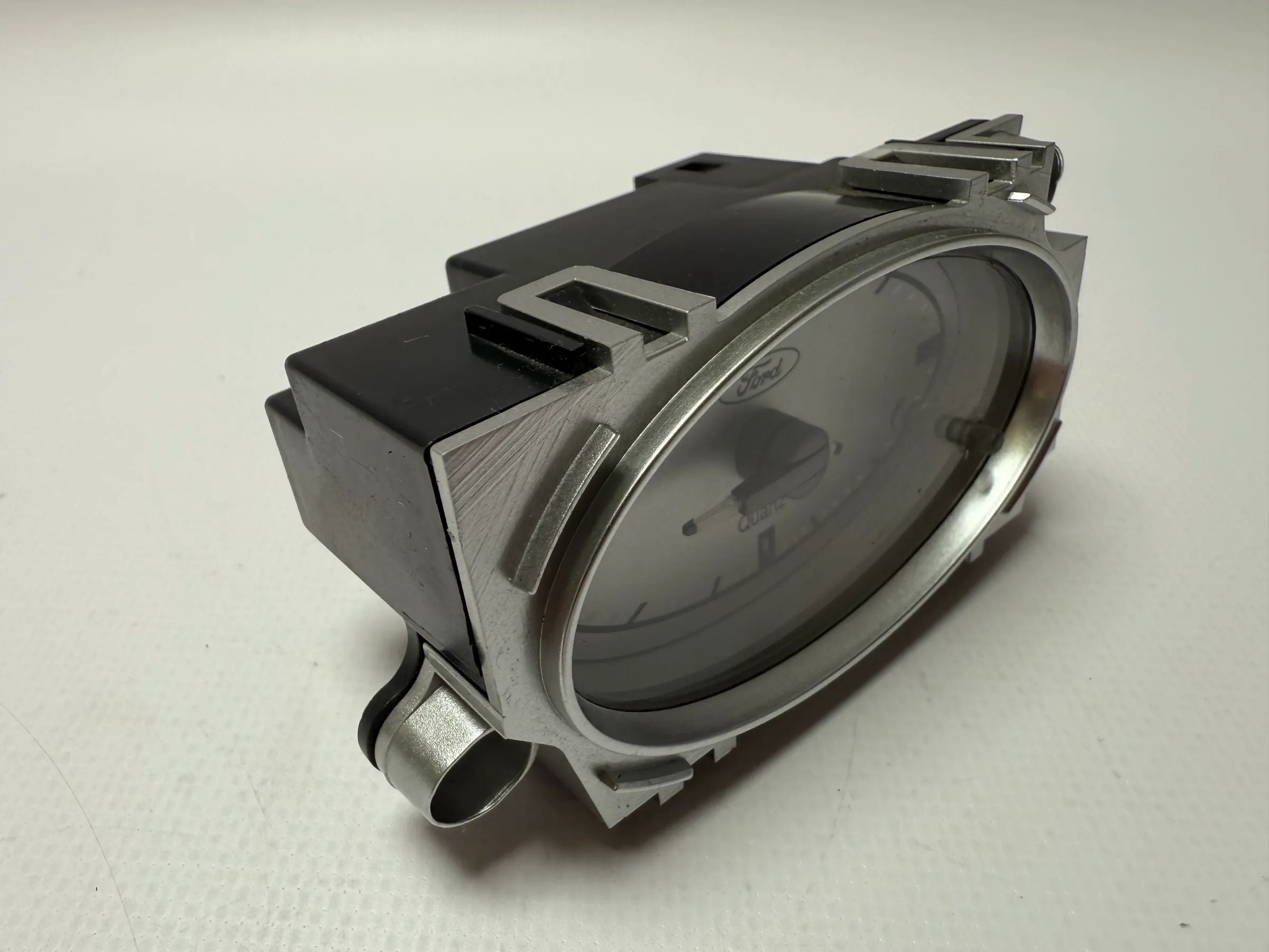 Original Ford Mondeo III 3 Uhr Display Cockpit Anzeige Silber 1S71-15000-AG