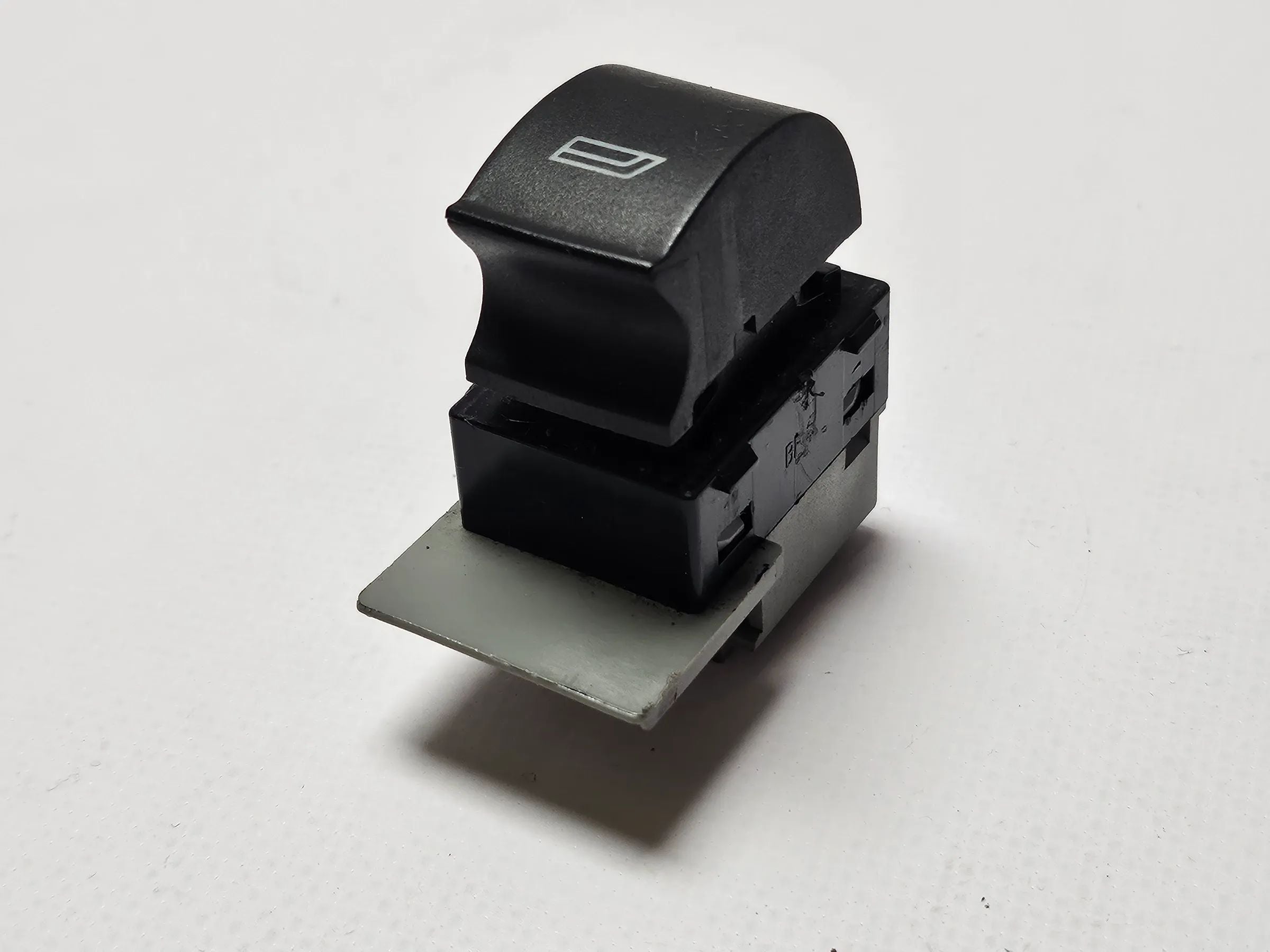 Original Audi A6 4B window regulator switch 4B0959855 