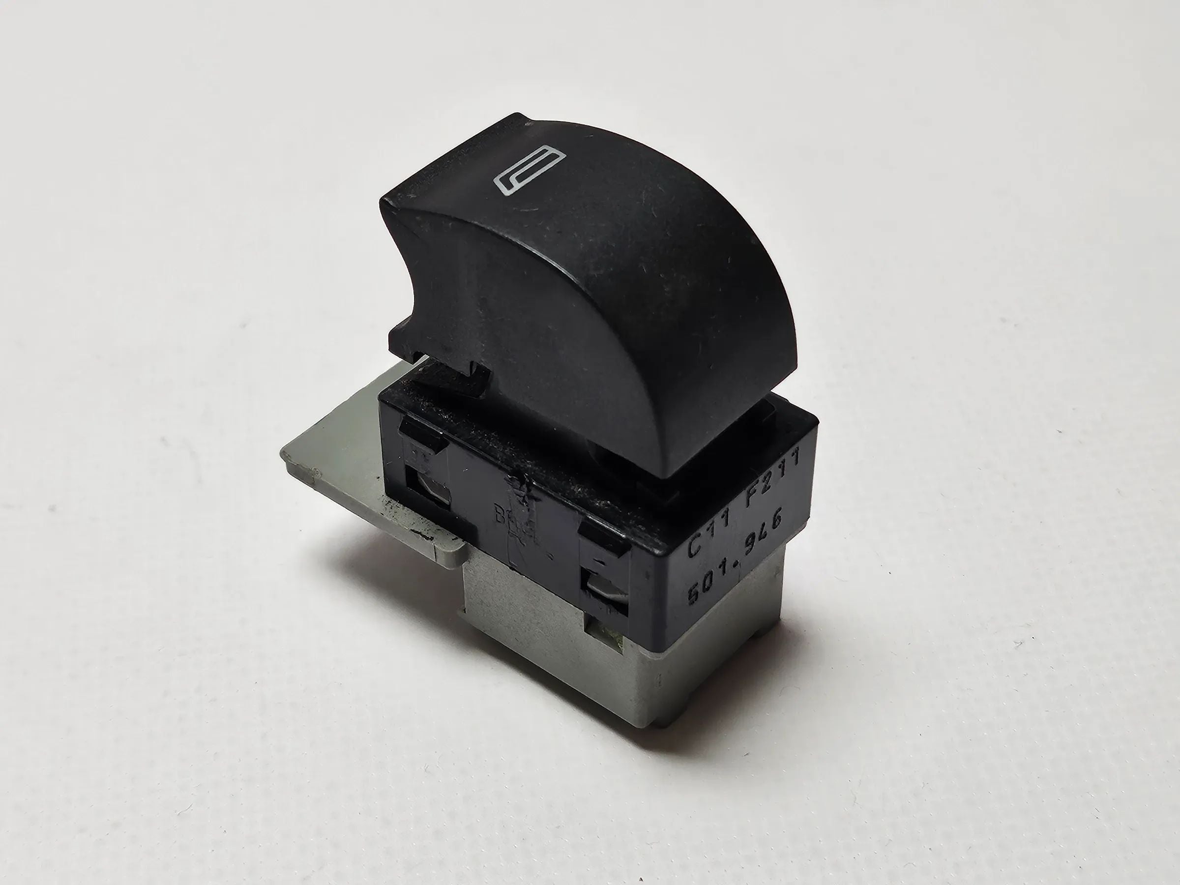 Original Audi A6 4B window regulator switch 4B0959855 