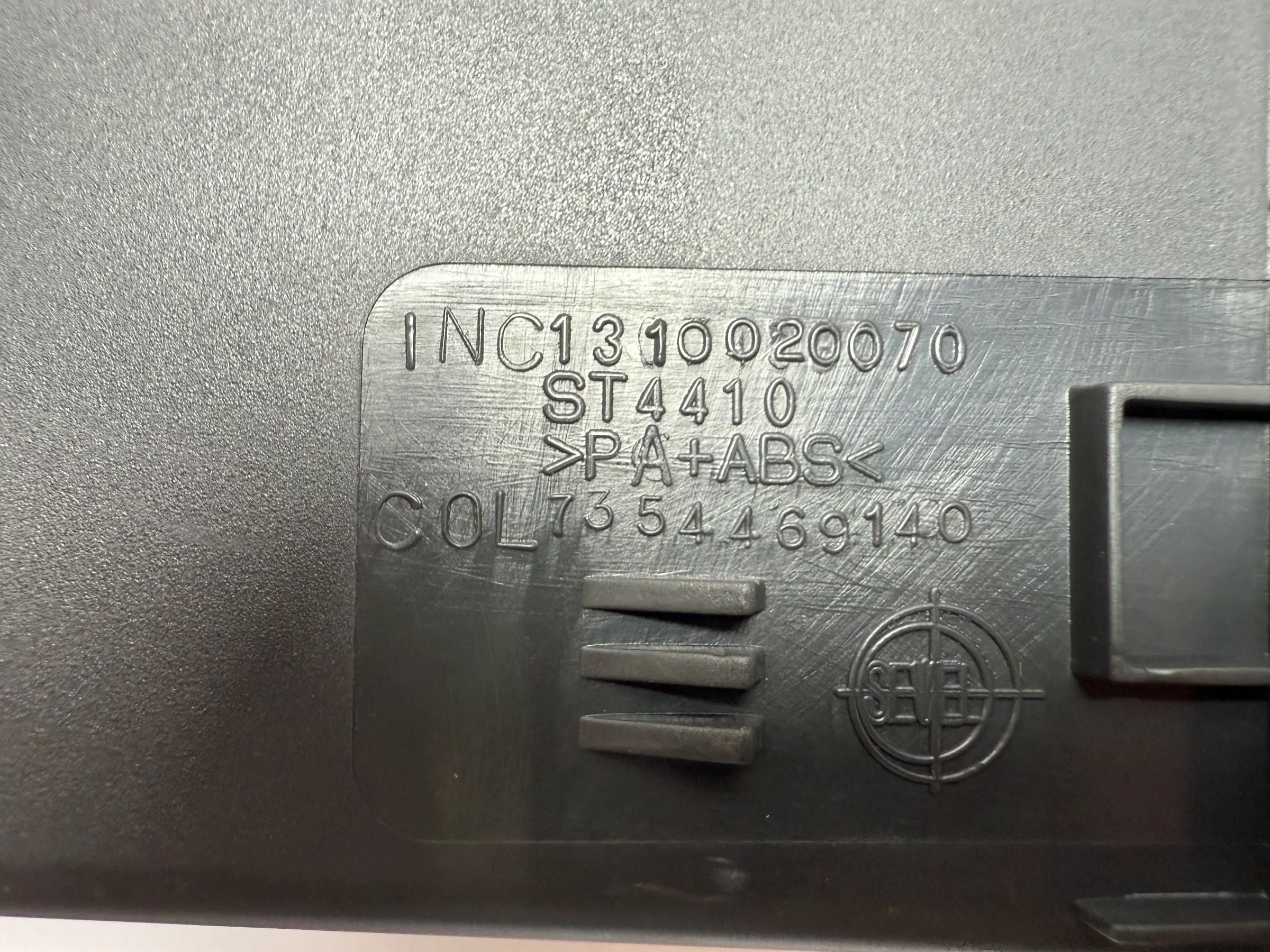 Orijinal Fiat Ducato Merkezi Saklama Gözlüğü 7354469140 / 1310020070