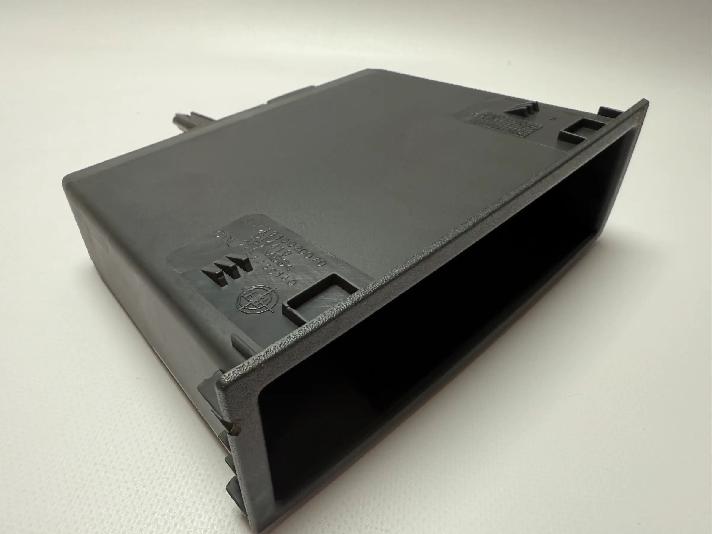 Orijinal Fiat Ducato Merkezi Saklama Gözlüğü 7354469140 / 1310020070