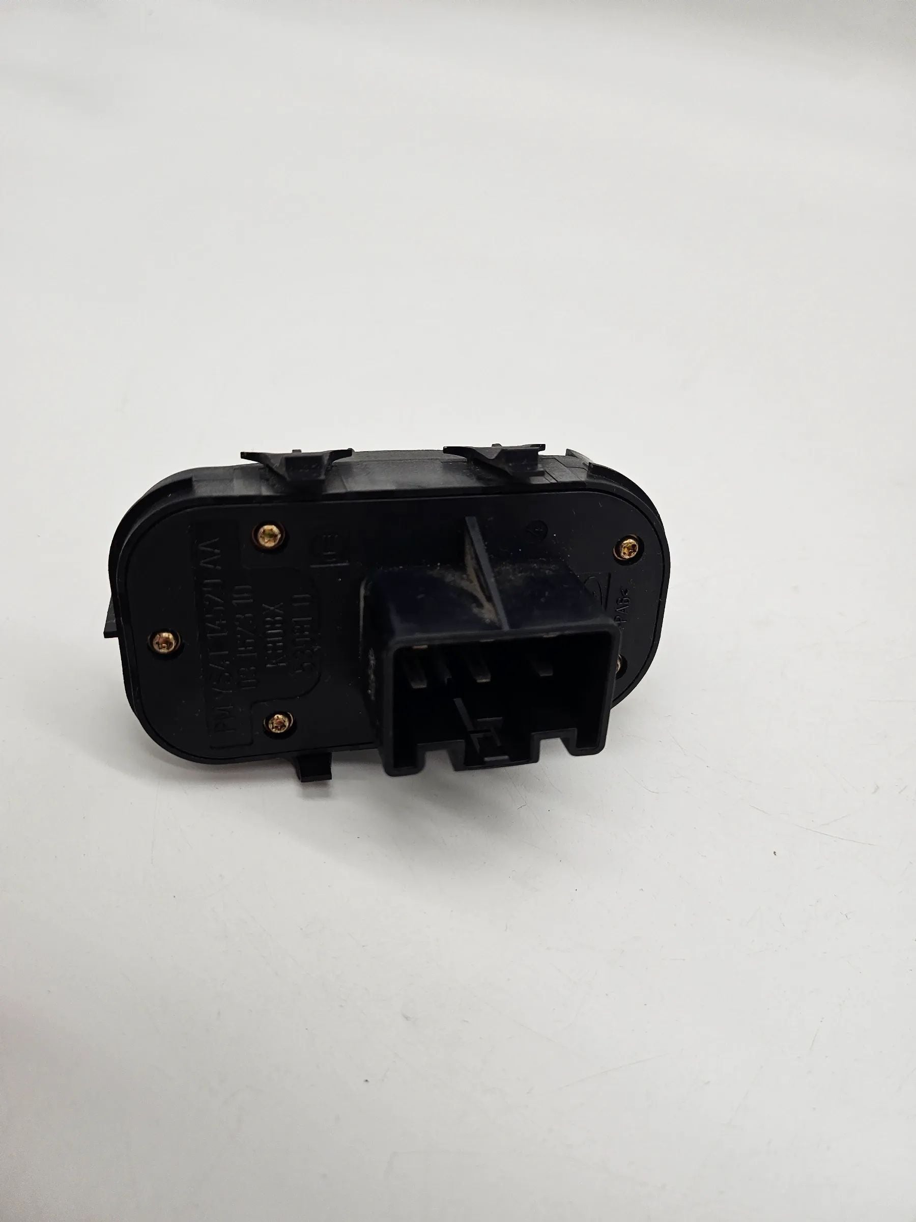 อะไหล่แท้ Ford โฟกัส 1 DNW DAW DBW สวิตช์กระจกไฟฟ้าหน้า ซ้าย YS4T14529AA