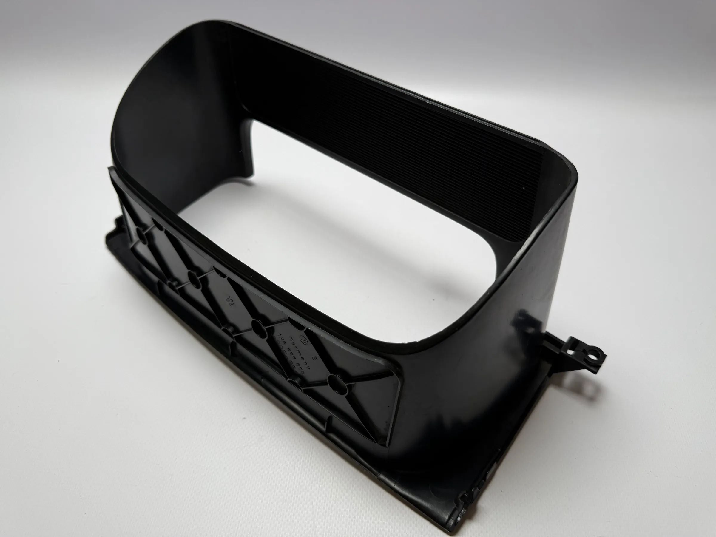 Original VW Golf III 3 BJ 1995 speedometer frame cover 1H6857059 