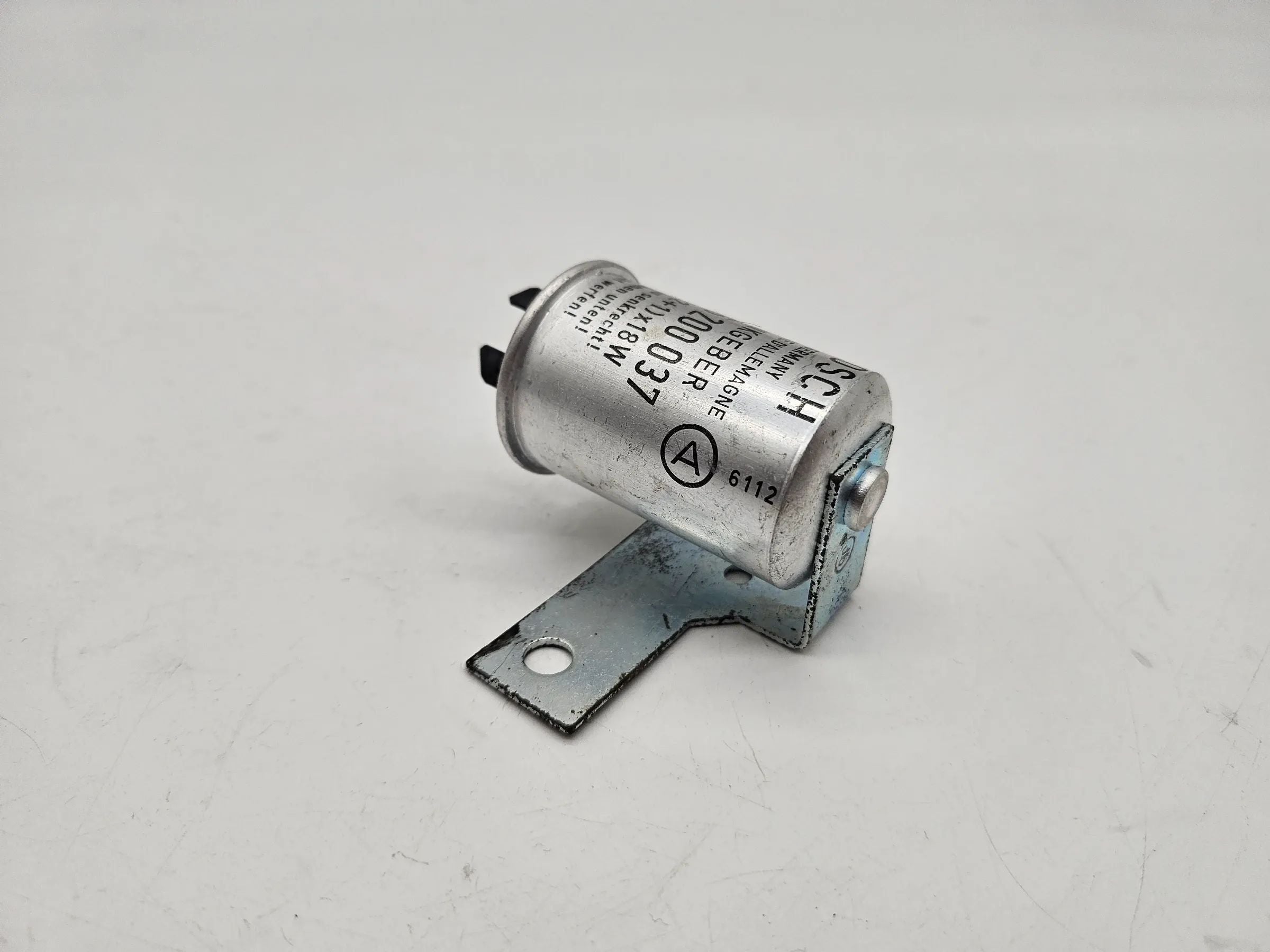 อะไหล่แท้ (OEM) Bosch รีเลย์ Opel Rekord B C Commodore A Kadett B 0336200037 AHK