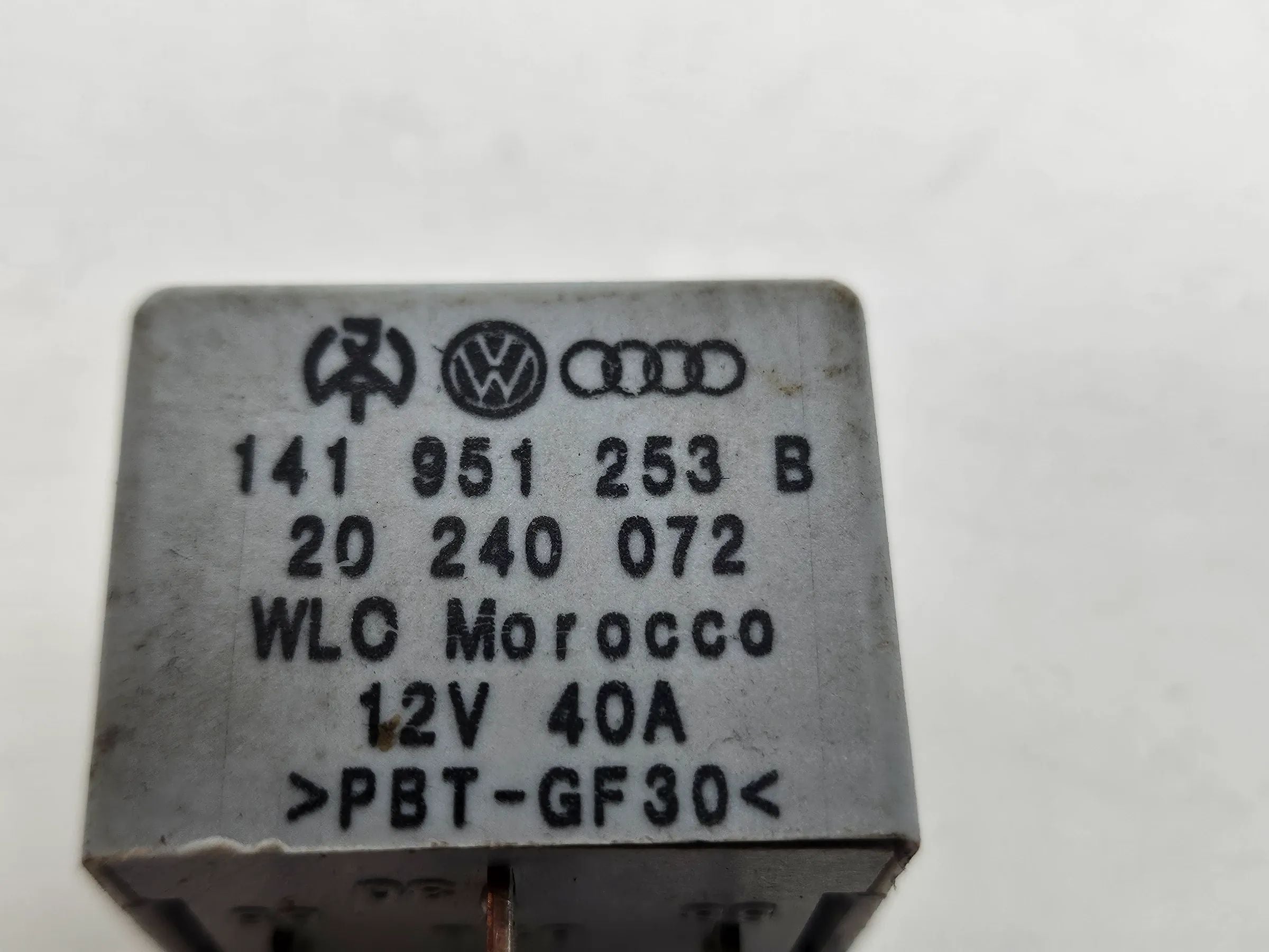 Relé VW 53 Relé de trabalho Relé multifunções Audi Seat Volkswagen Skoda 141951253 Auto-veritas