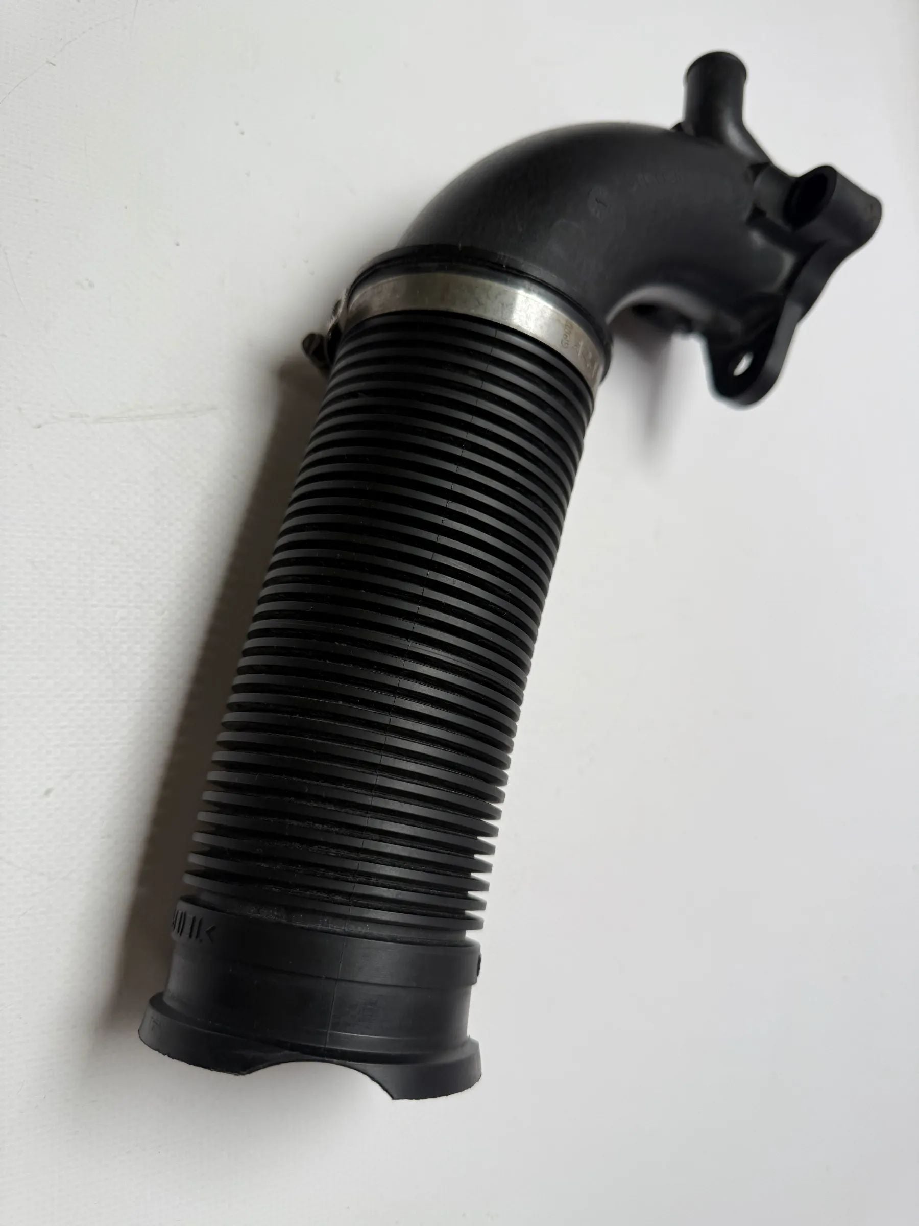 Original Opel Agila GM pipe air mass meter FT0023935 / 9158459 