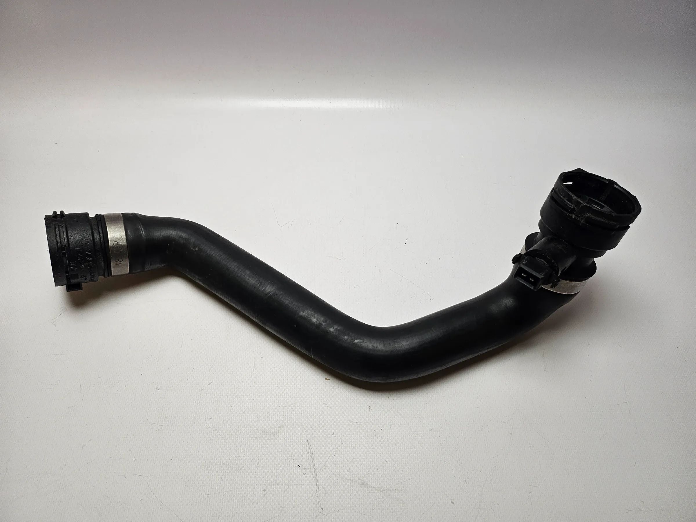 อะไหล่แท้ท่อยางน้ำหล่อเย็น BMW 5er E39 525i 11.53-1705224d