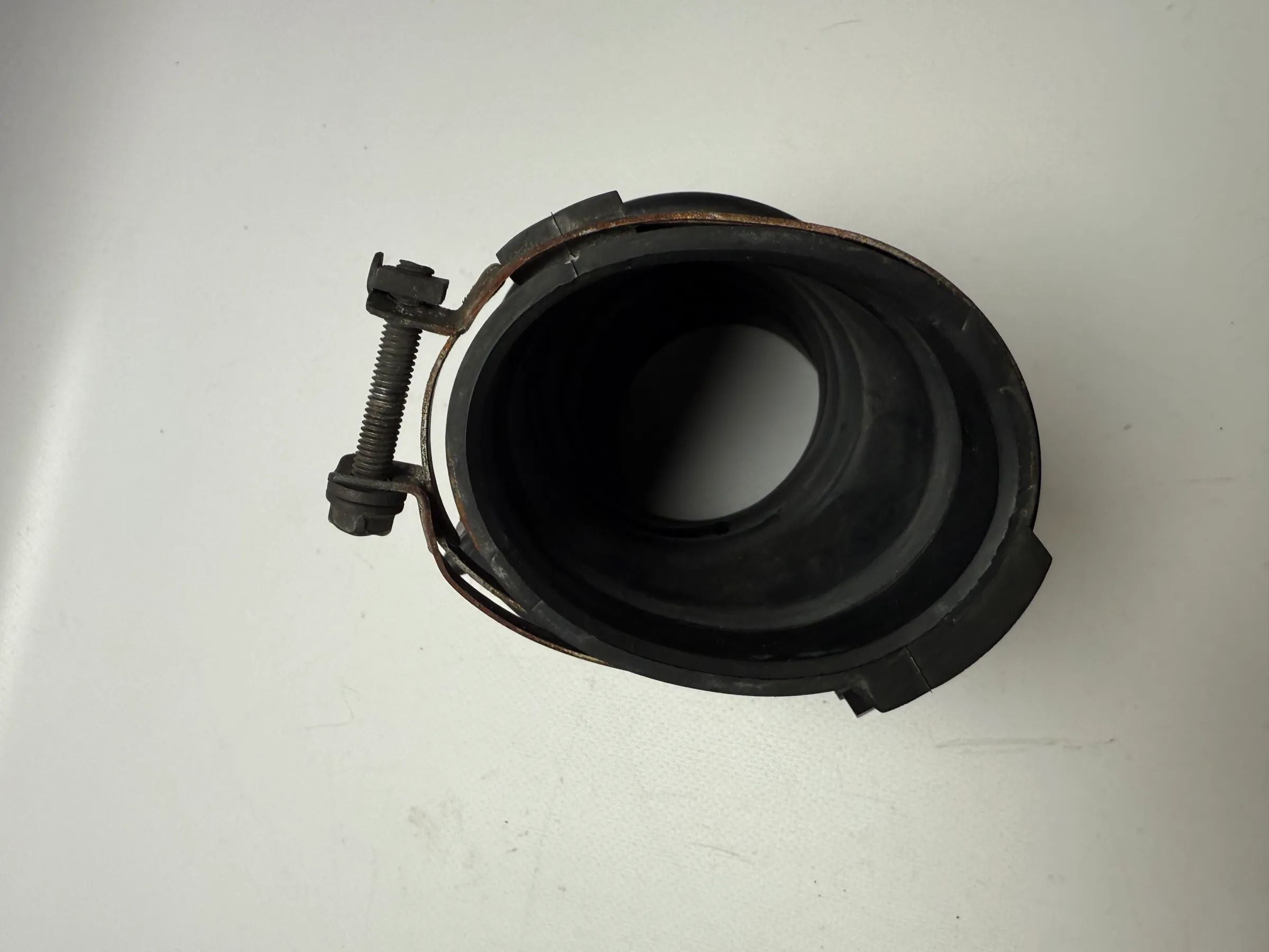 Originele Mazda 6 2.0 104 kW inlaatspruitstuk inlaatslang L813132212