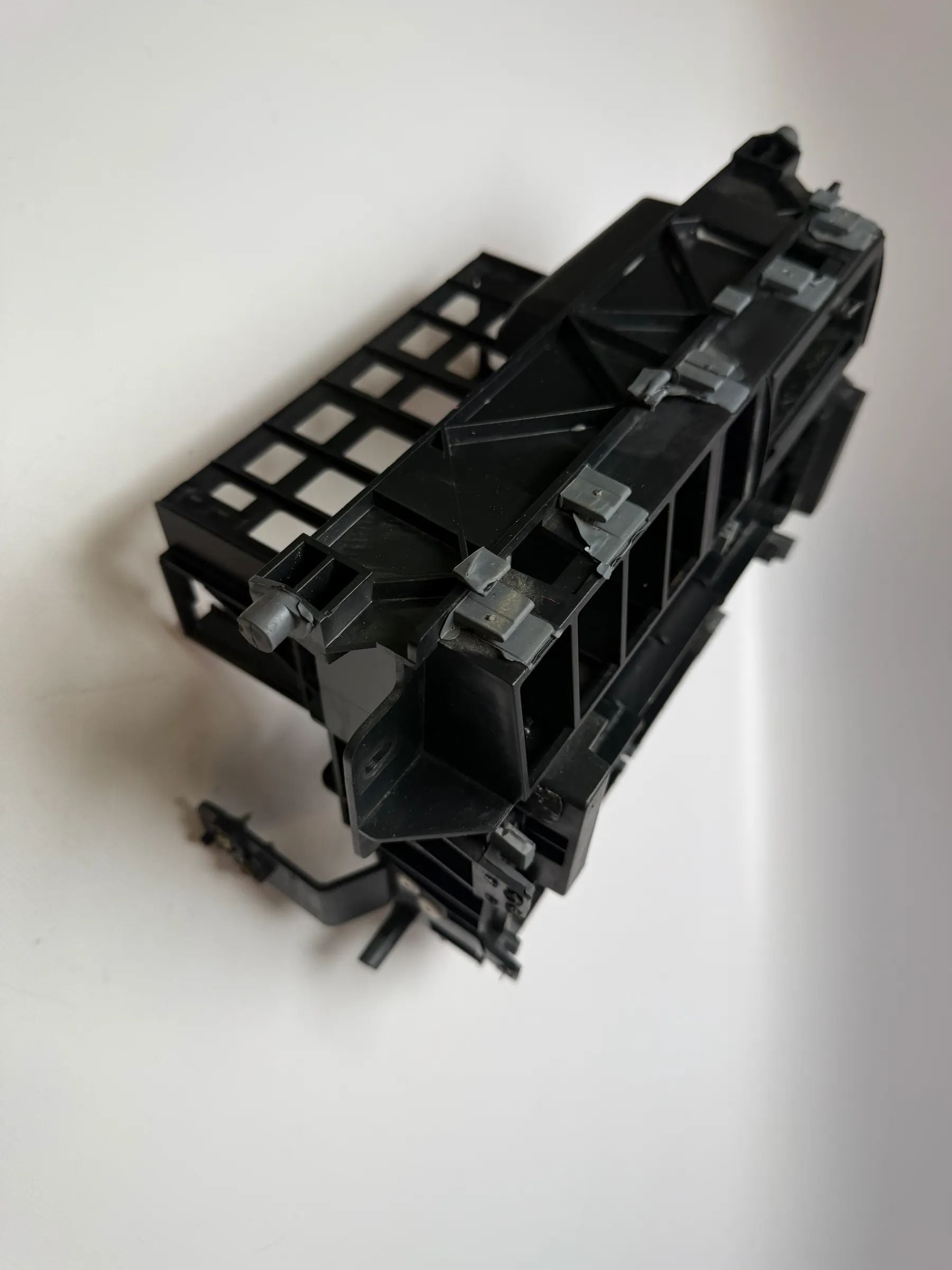 Original Audi A4 S4 B5 Mittelkonsole Radioschacht  8D0857007G